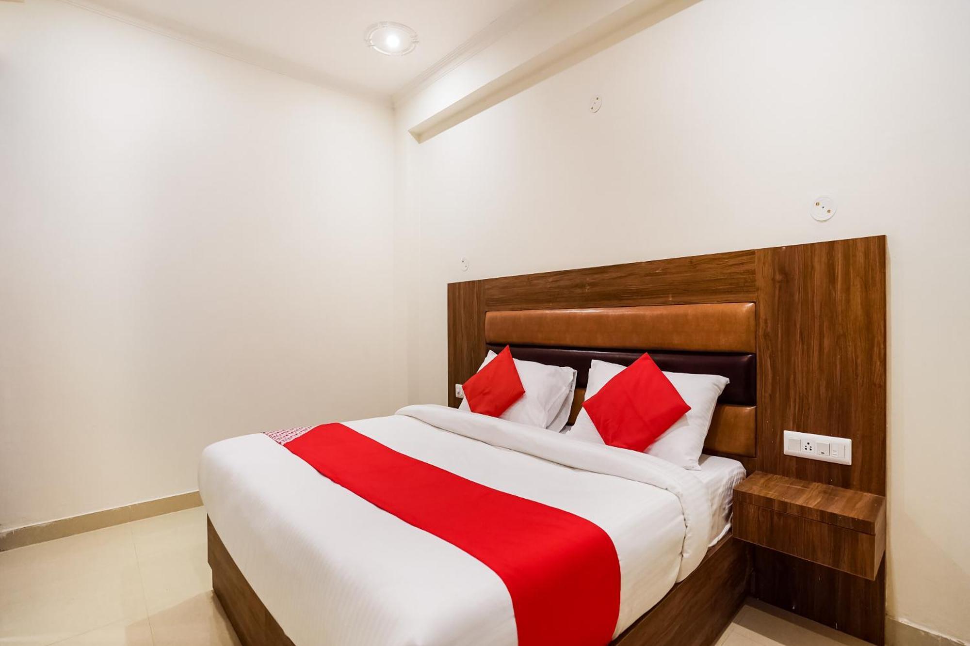 O Golden Tower New Delhi