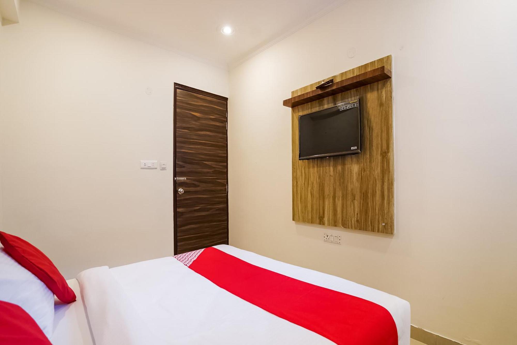 Hotel O Golden Tower