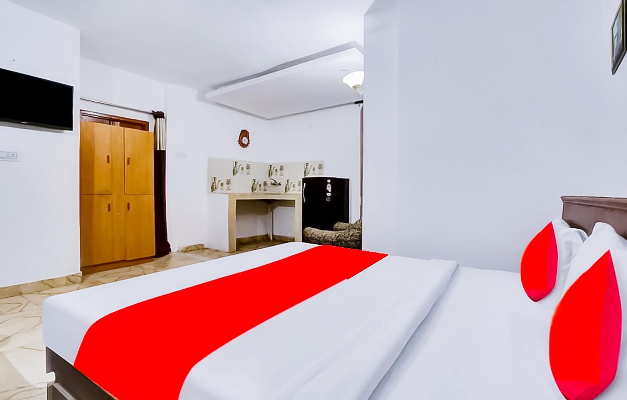 Roomshala 159 Hauz Khas 4*