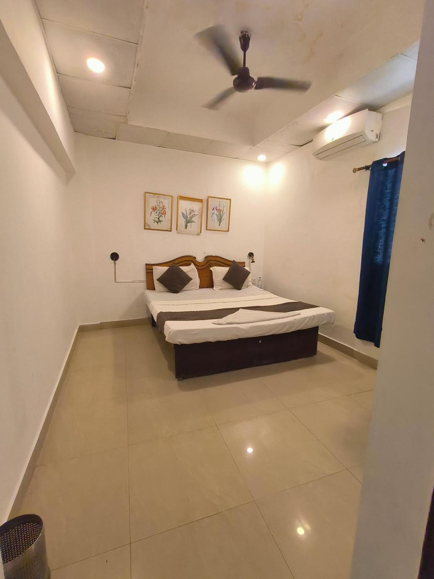 Guest house Krishna Residency And *