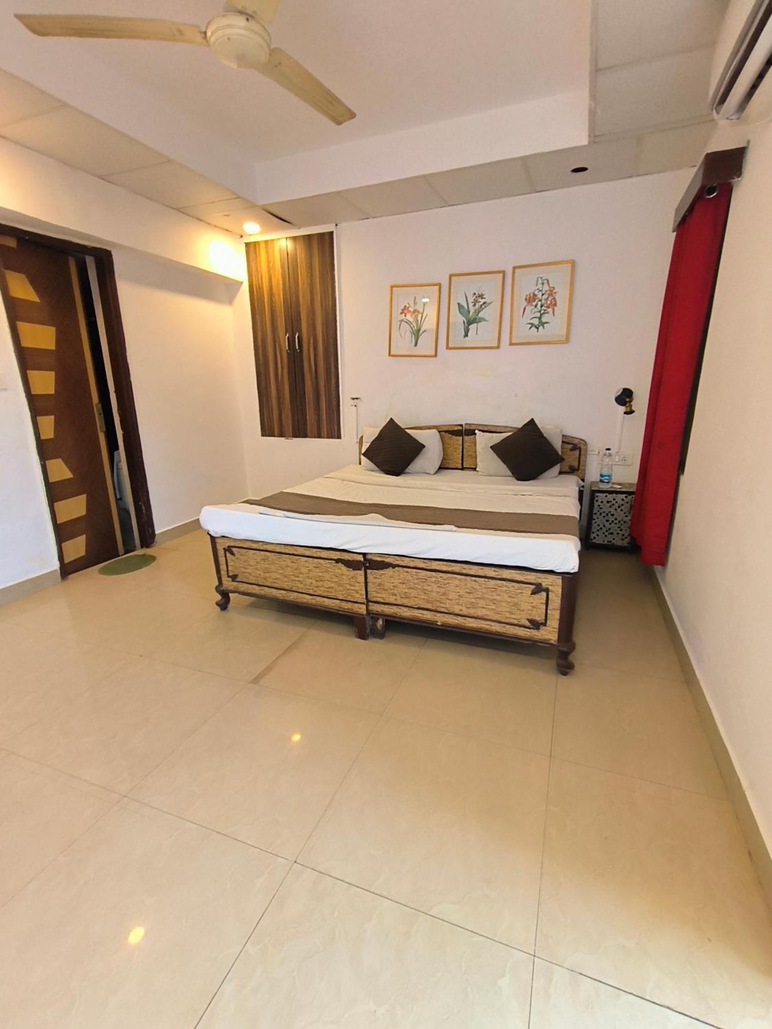 Krishna Residency And Guest house *