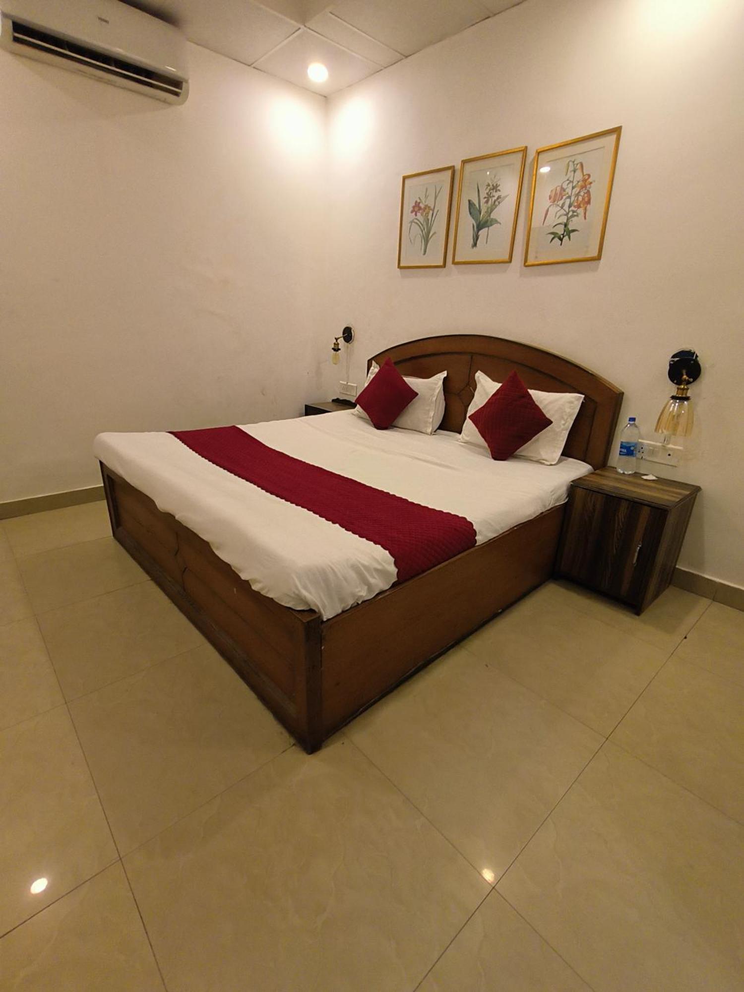Krishna Residency And Guest house *