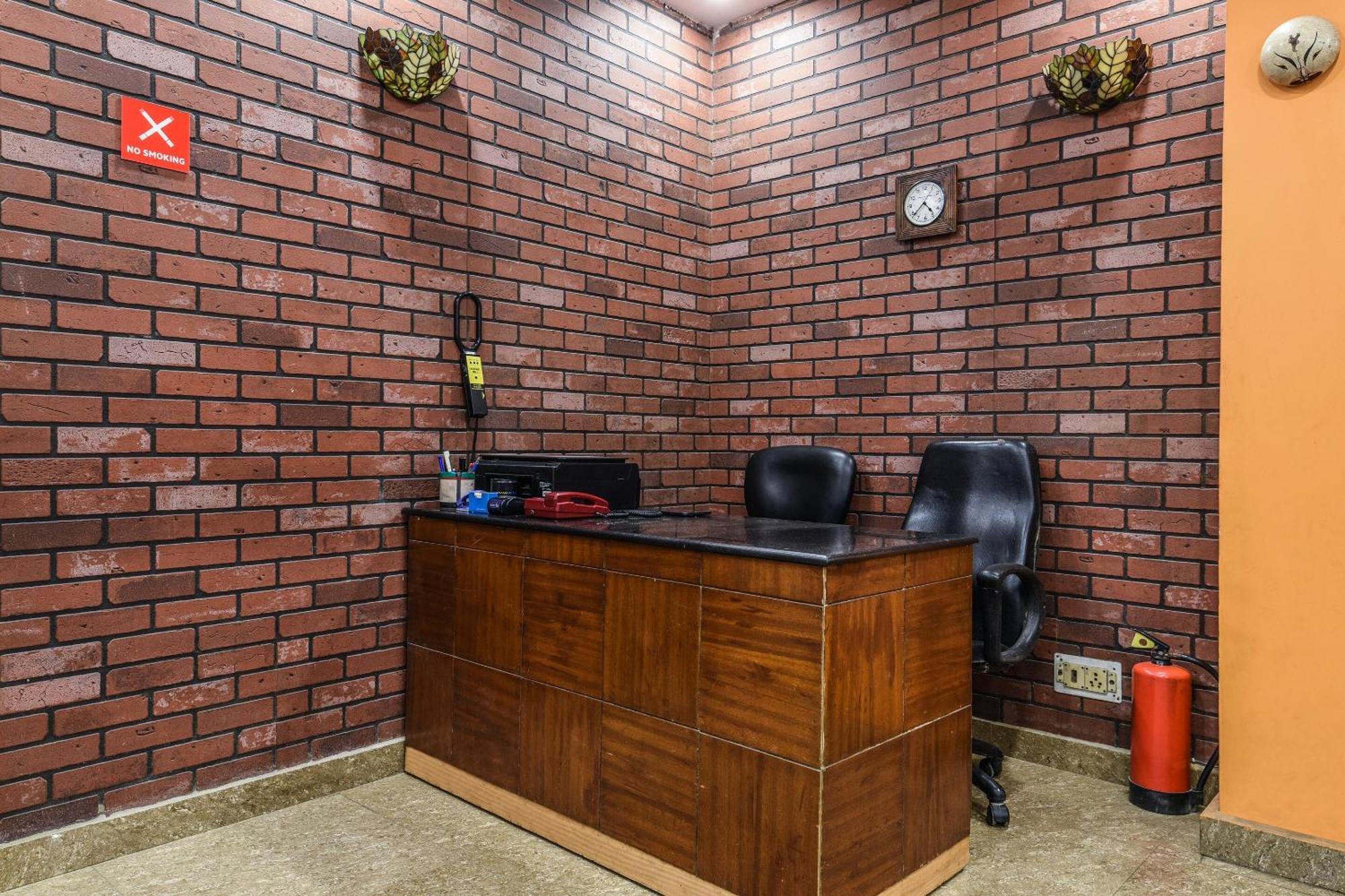 Dream Palace Laxmi Nagar 3*