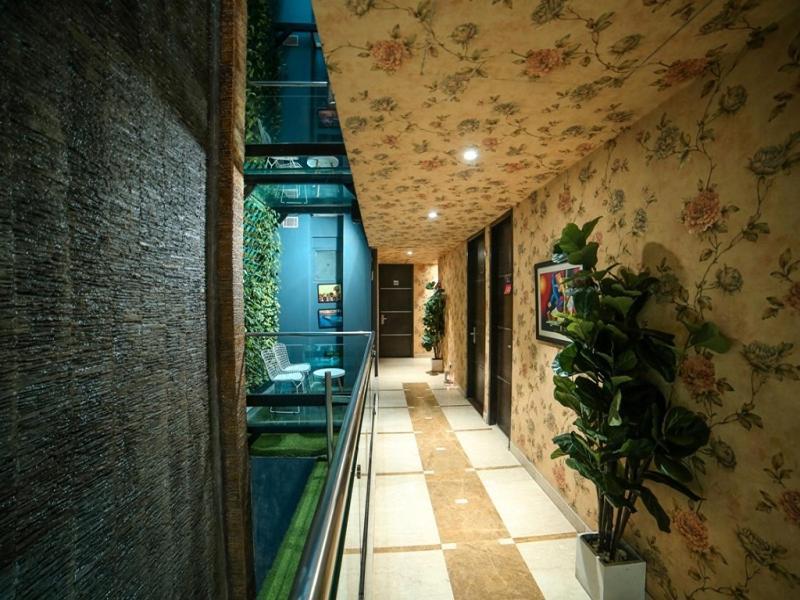 Woodapple Residency Hotel