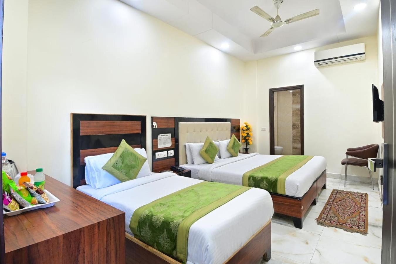 Hotel Emporio View - Railway Station - Paharganj