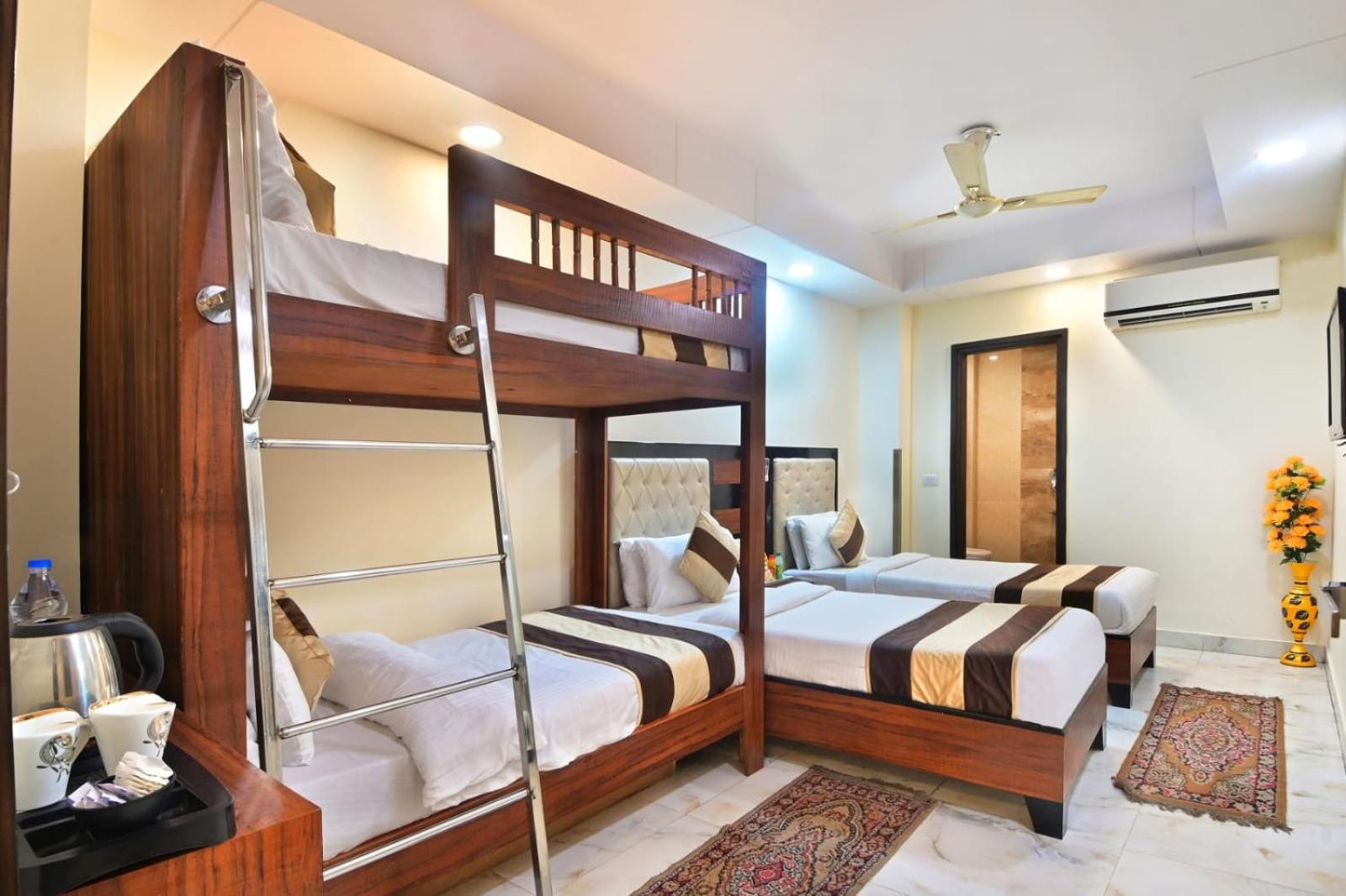 Emporio View - Railway Station - Paharganj 3* New Delhi