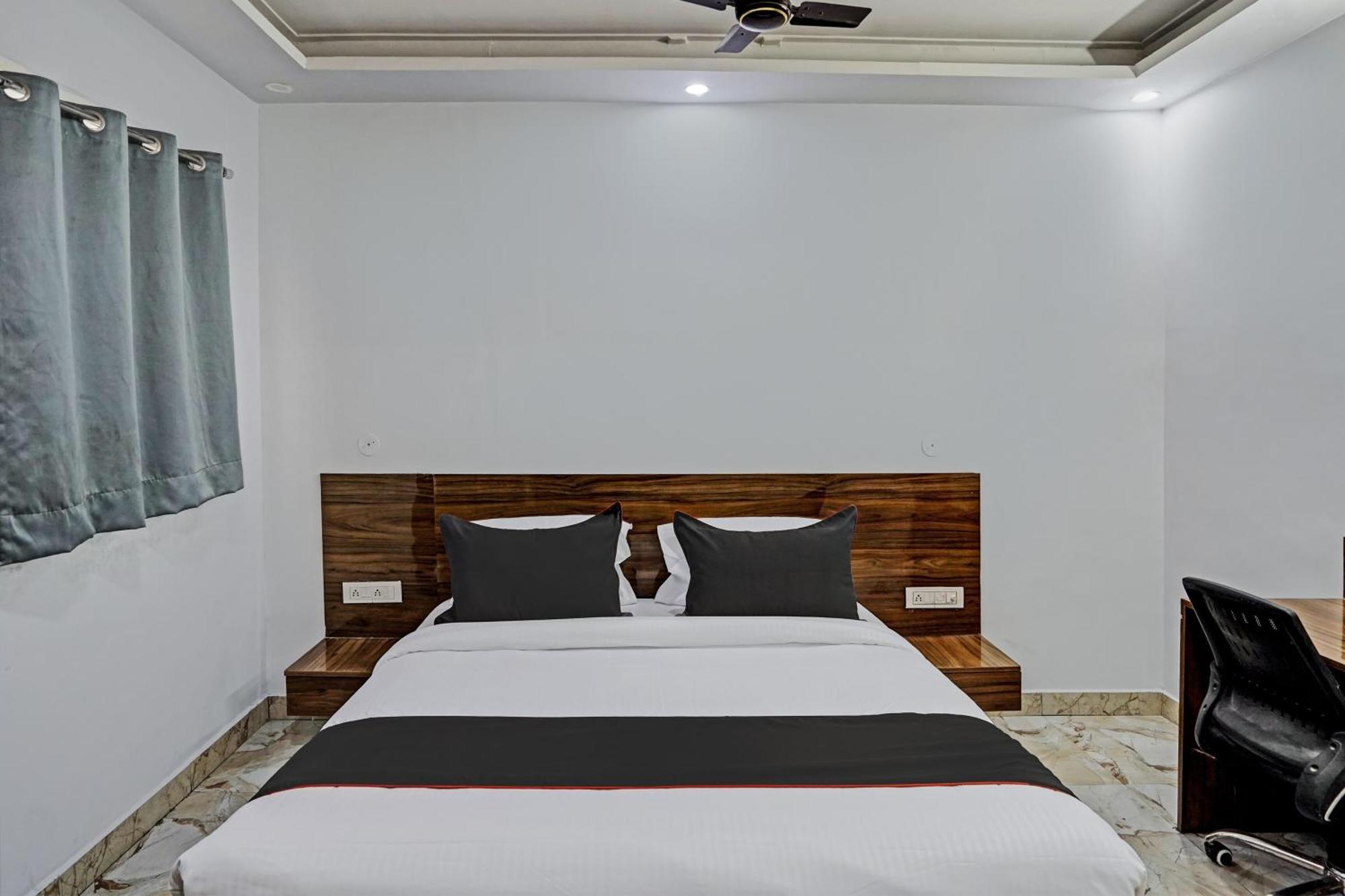Collection O Grand King Hotel