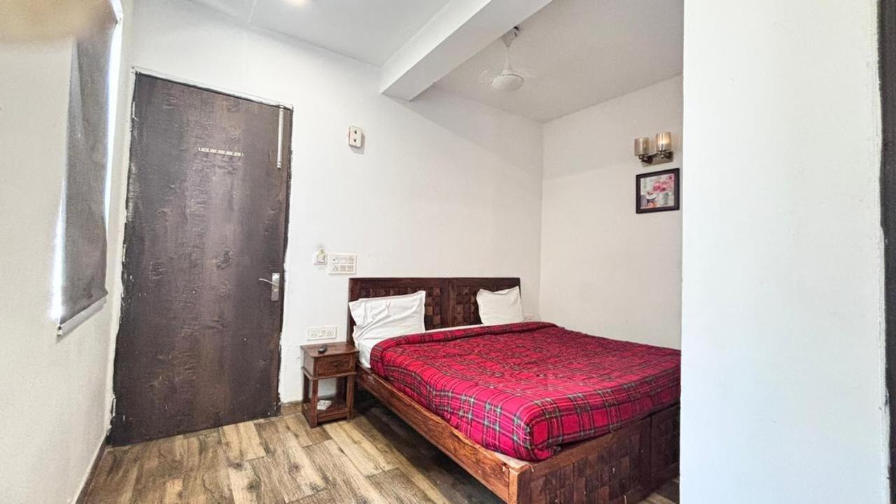 Blu Lagoon Residency Guest house *