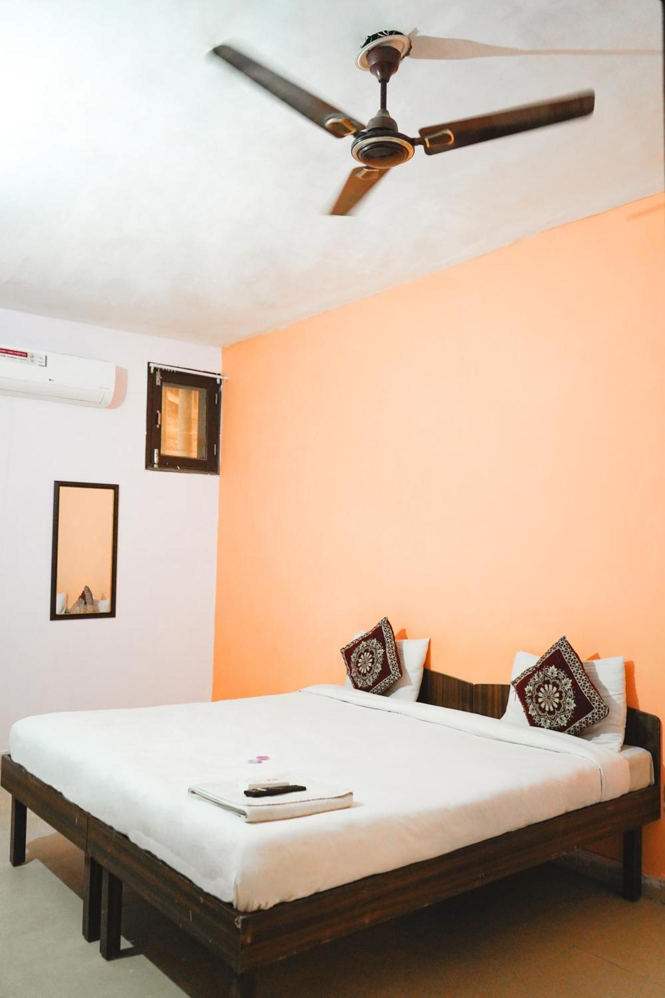 Krishna Residency Near Iskcon Temple Hotel 3*