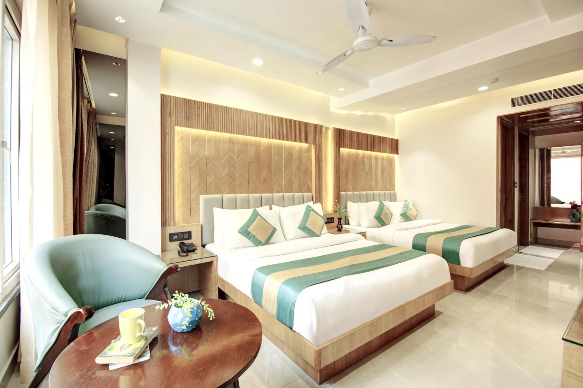 Hotel Krishna Plaza 'new Delhi' - By M S Hospitality 4*