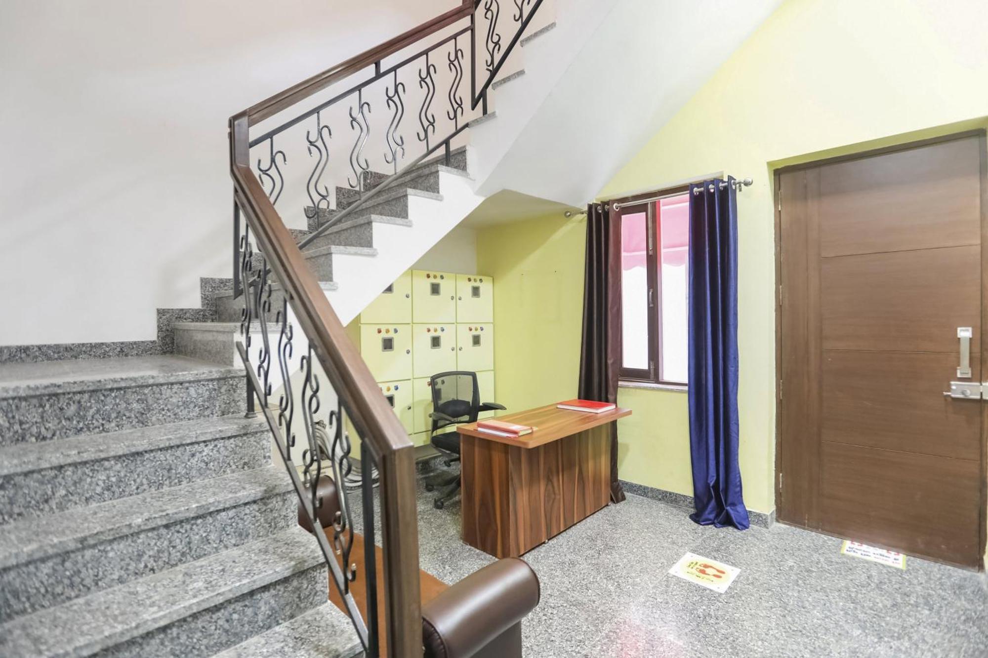 Oyo Flagship Good Vibe Hotel 3*