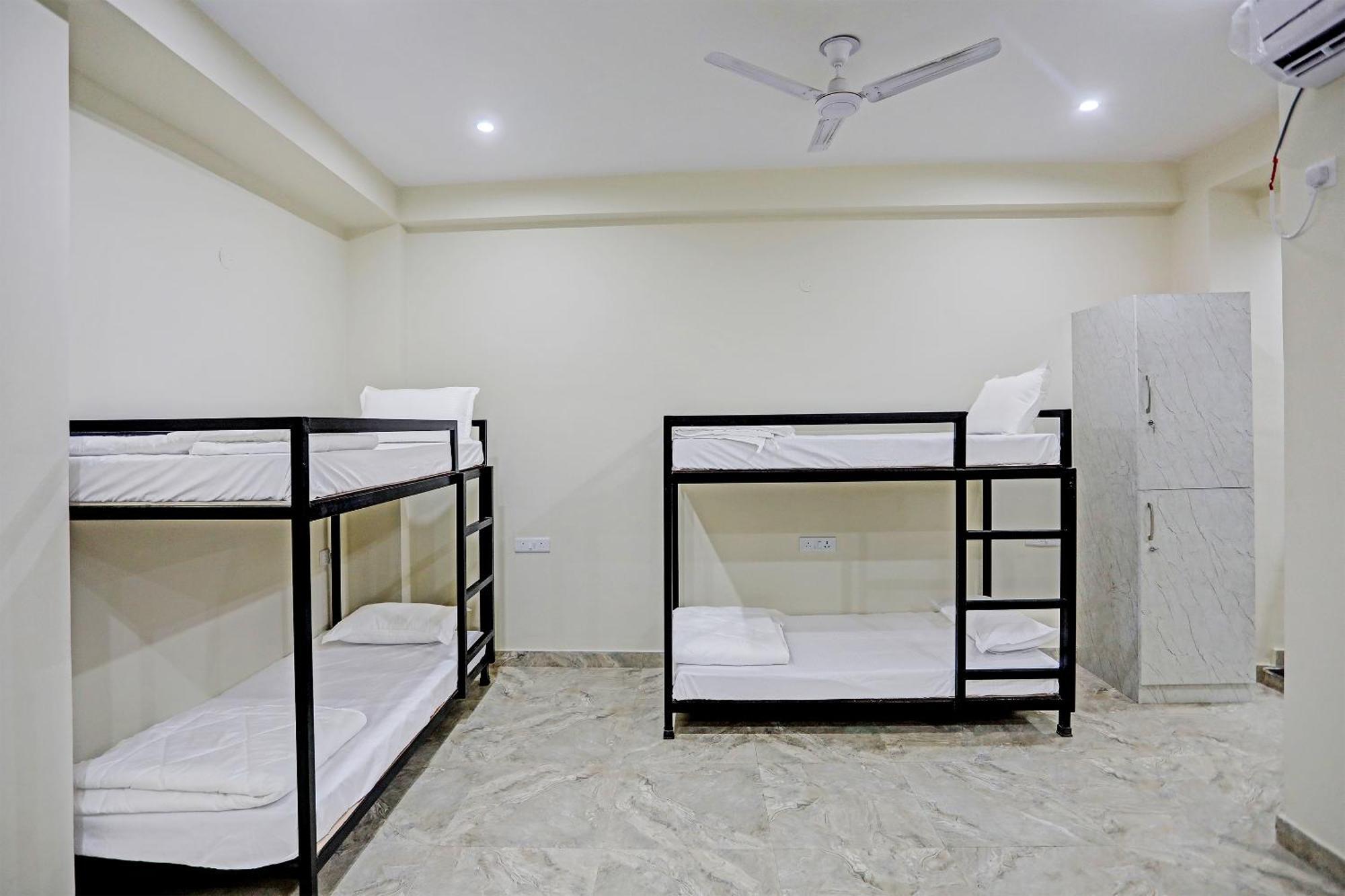 S B Near Railway Station Paharganj * New Delhi