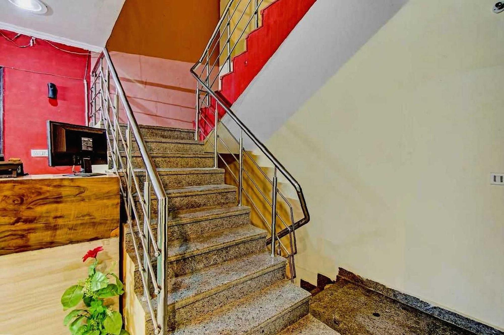 Hotel O Rose Residency 3*