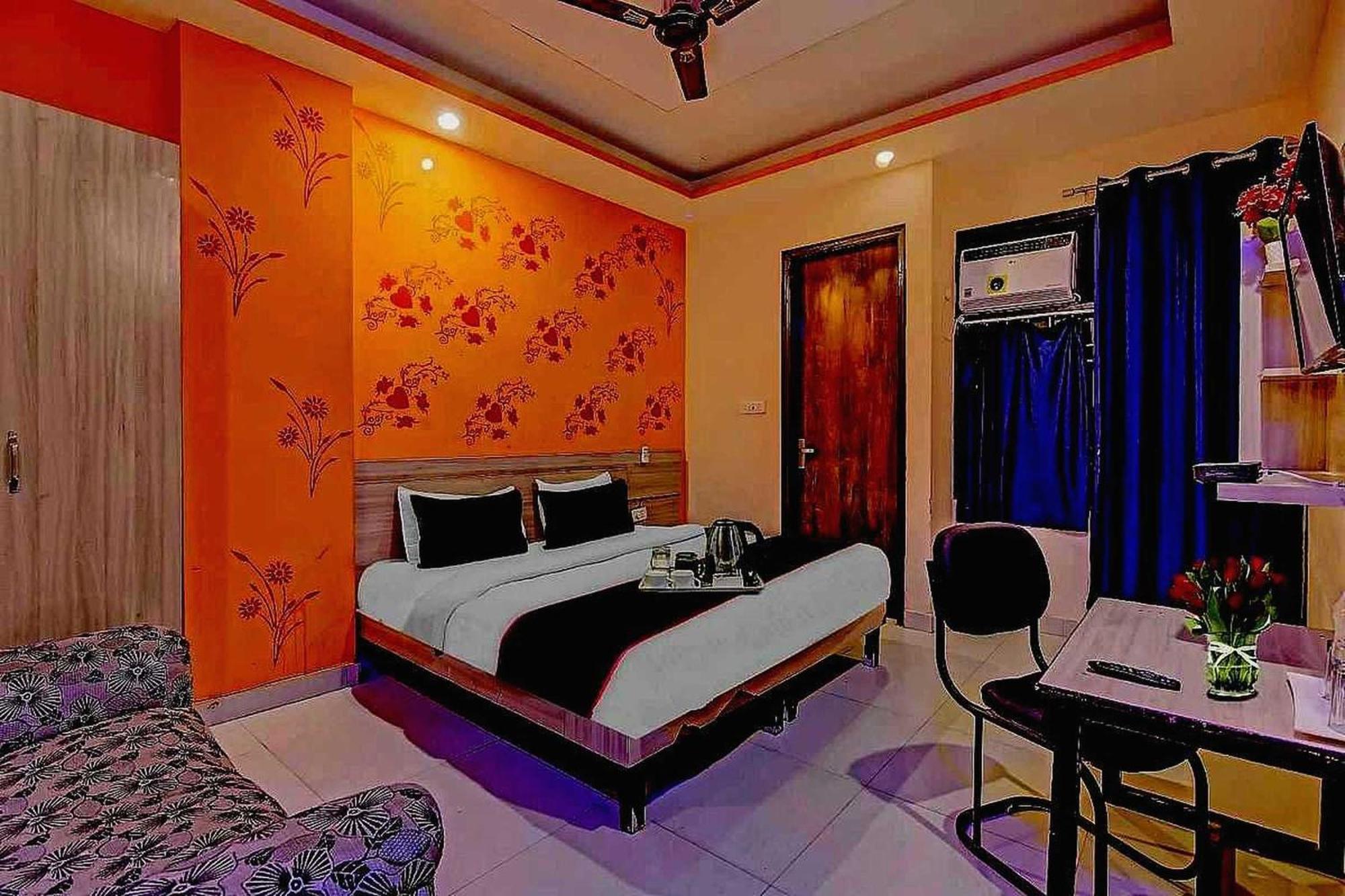 Hotel O Rose Residency