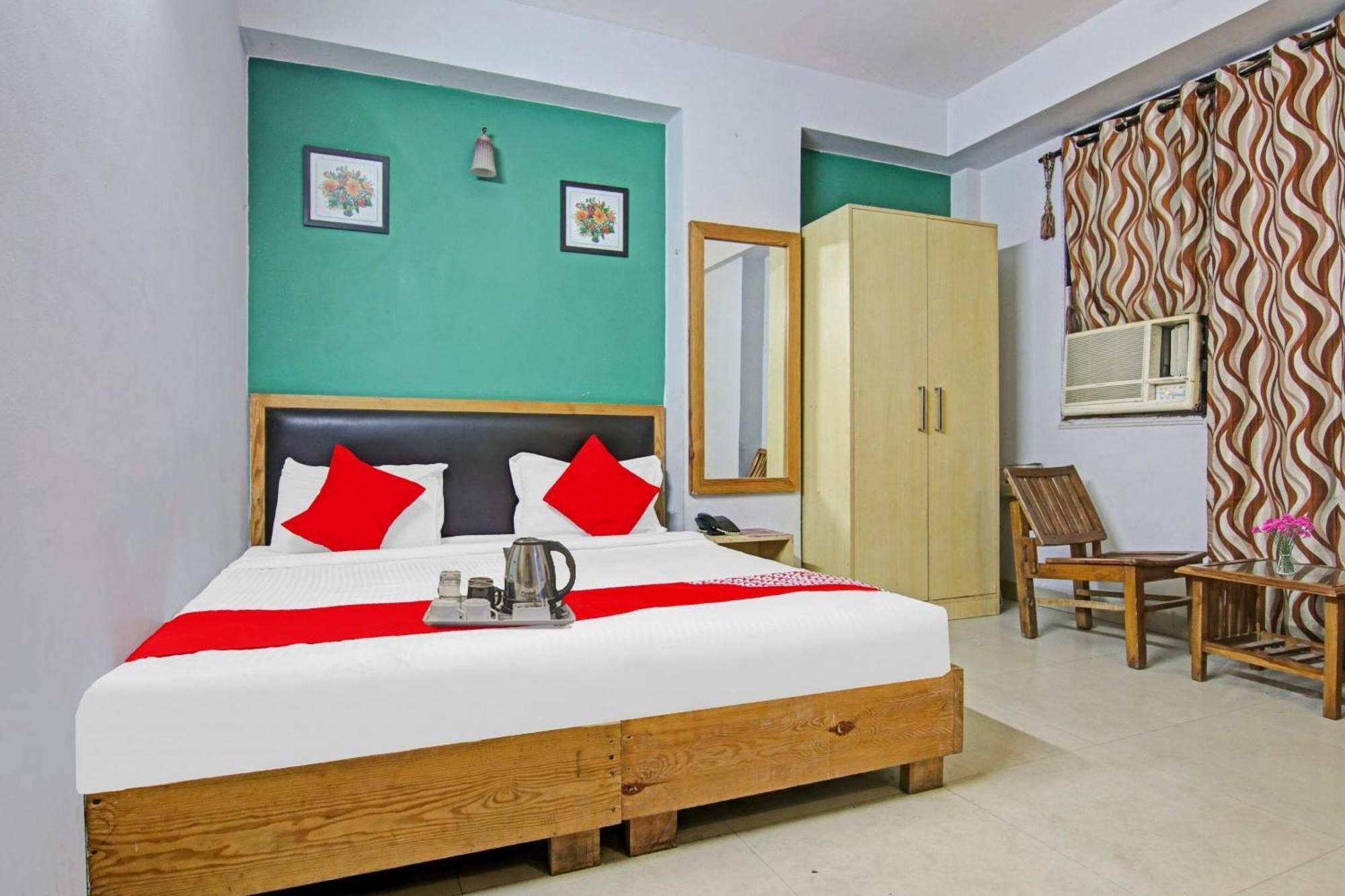 Hotel O Flagship Metro Star Near Lotus Temple New Delhi