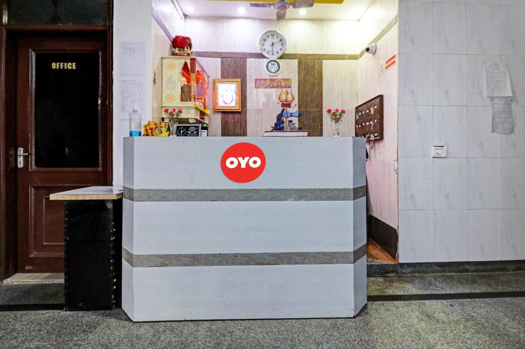 O Rs 3* New Delhi