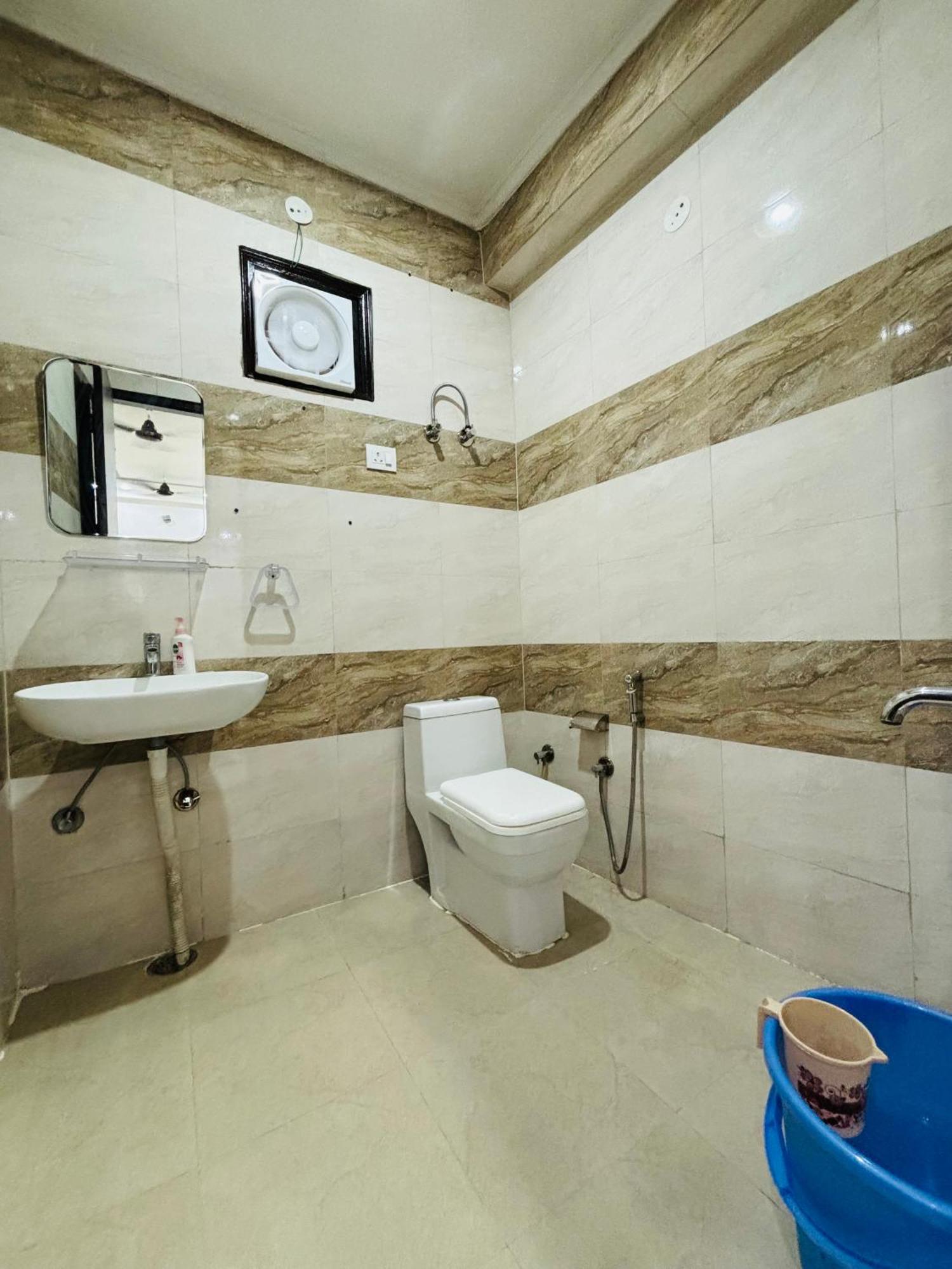 Apartment Thehrav 2bhk *