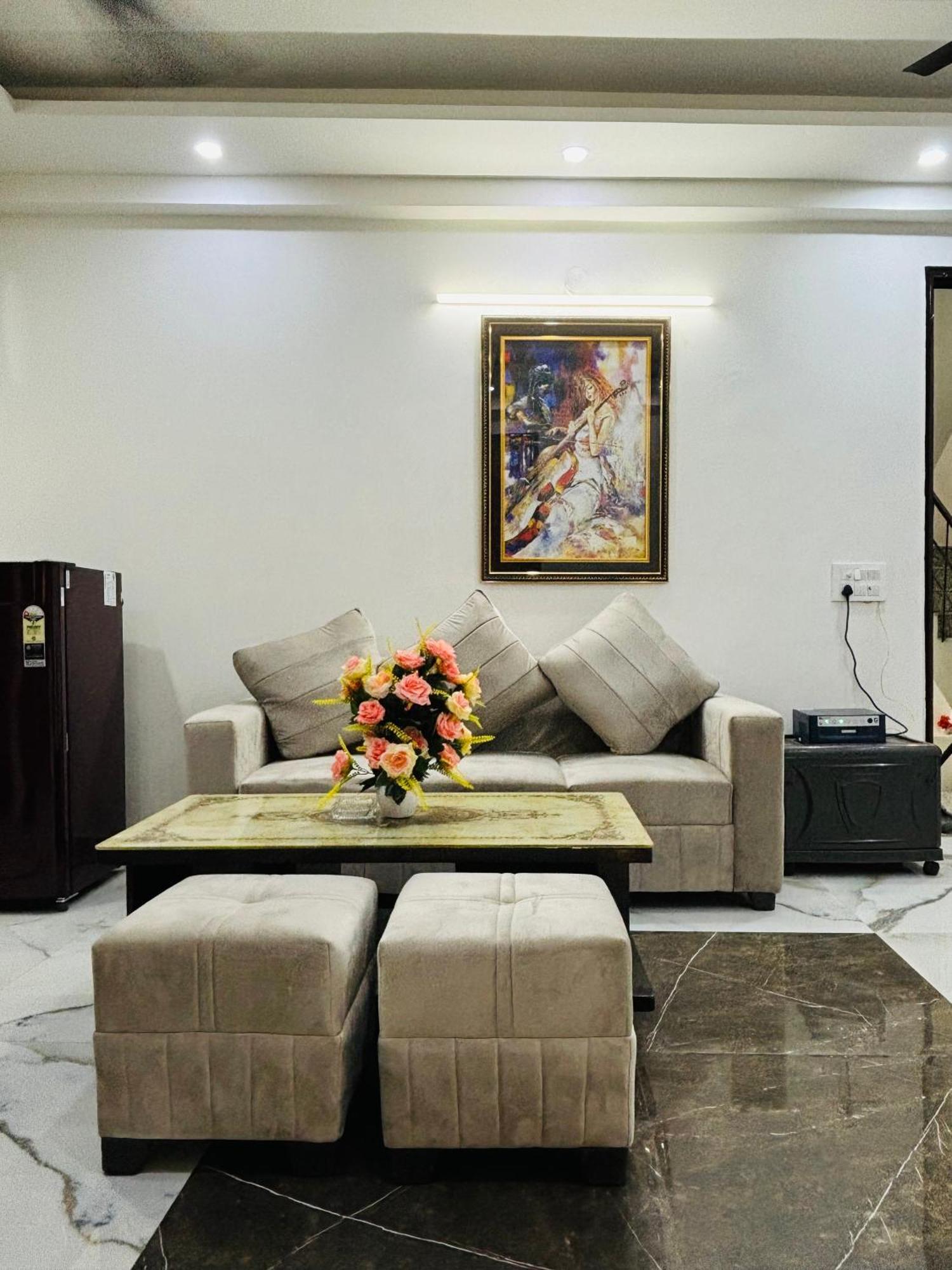 Apartment Thehrav 2bhk *