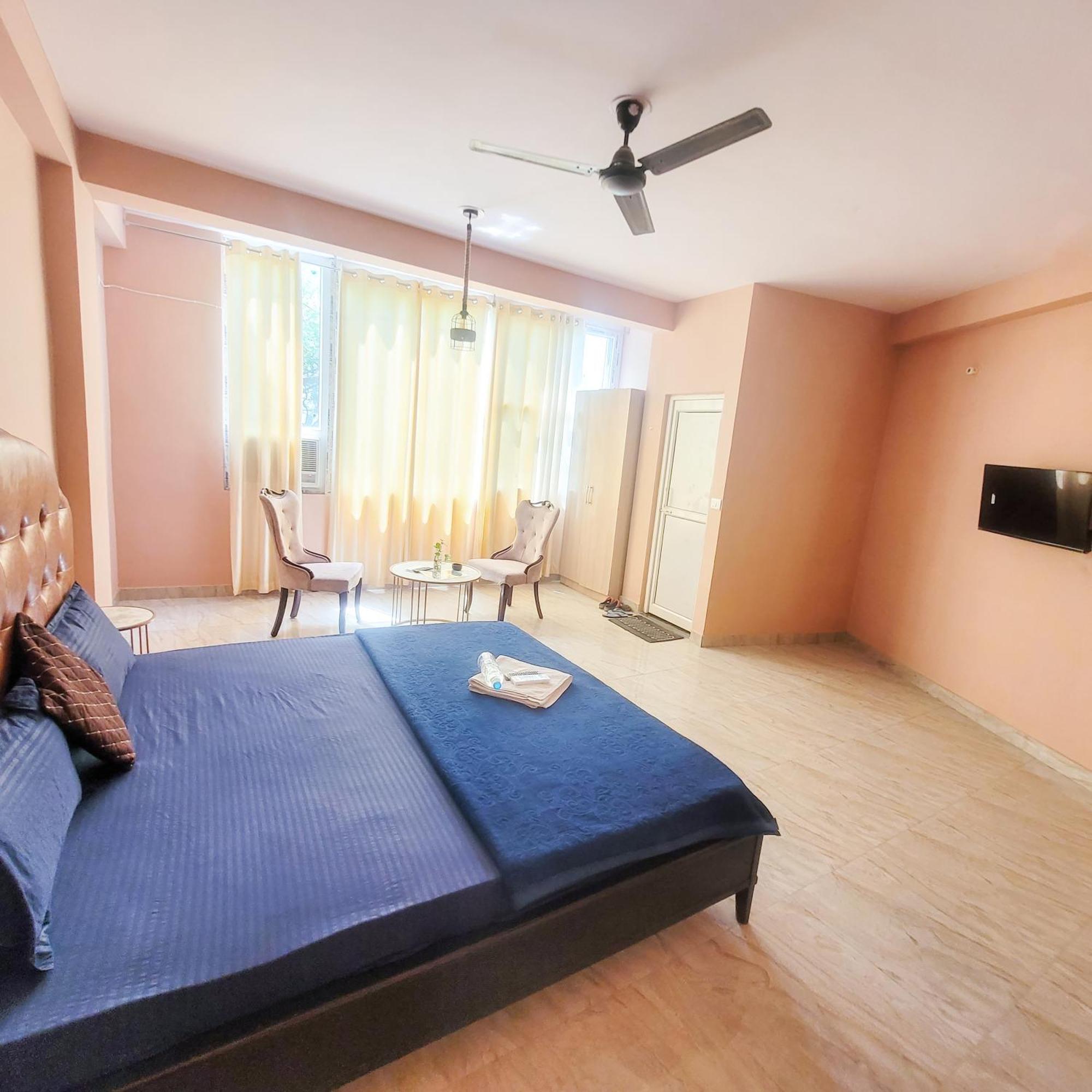 Bed & Breakfast Rose - Dwarka Sec 8 3*