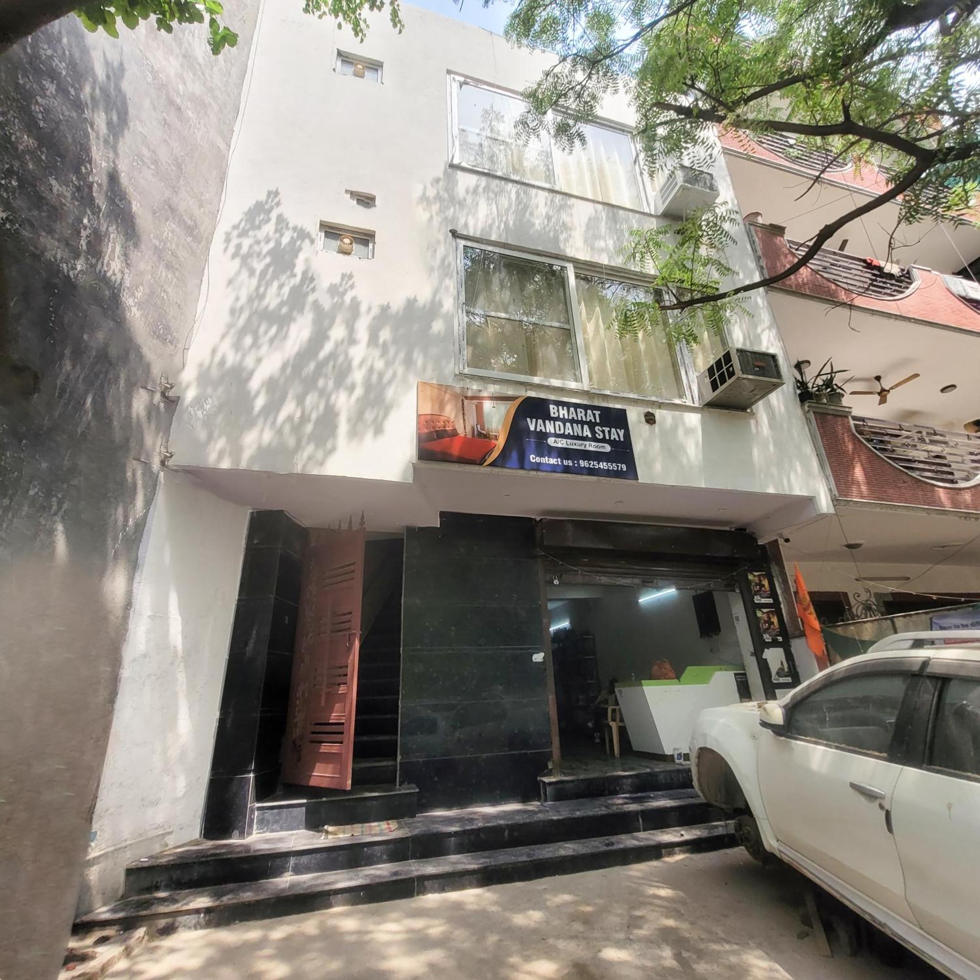 Rose - Dwarka Sec 8 New Delhi