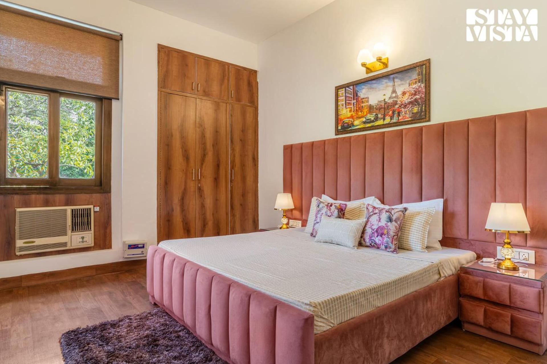 Stayvista At The Cityscape With Lawn & Pool