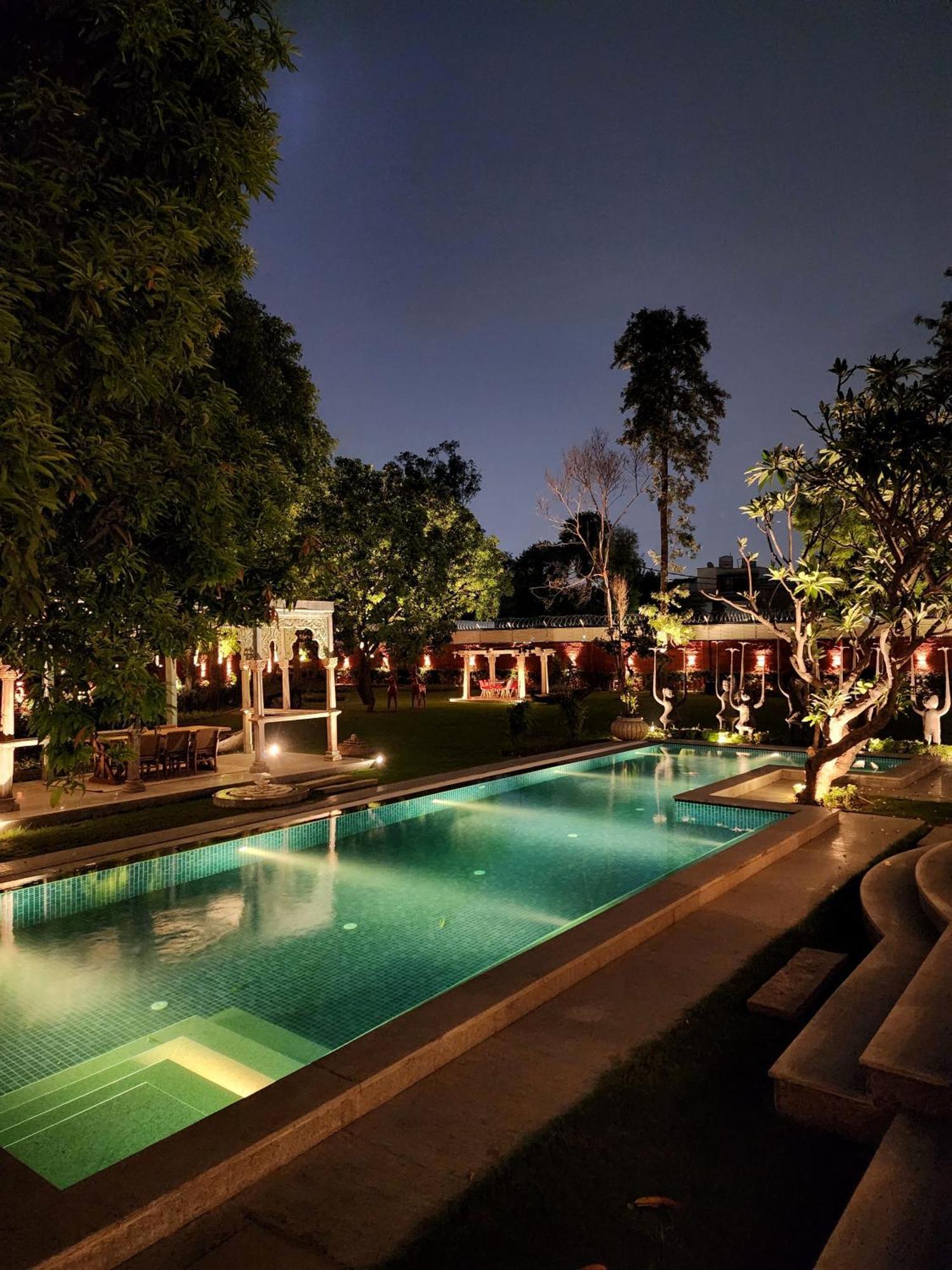 Elivaas Oasis - Luxe 6 Bhk With Pvt Pool
