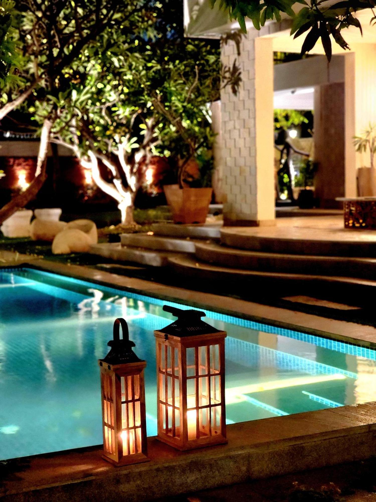 Elivaas Oasis - Luxe 6 Bhk With Pvt Pool Villa New Delhi