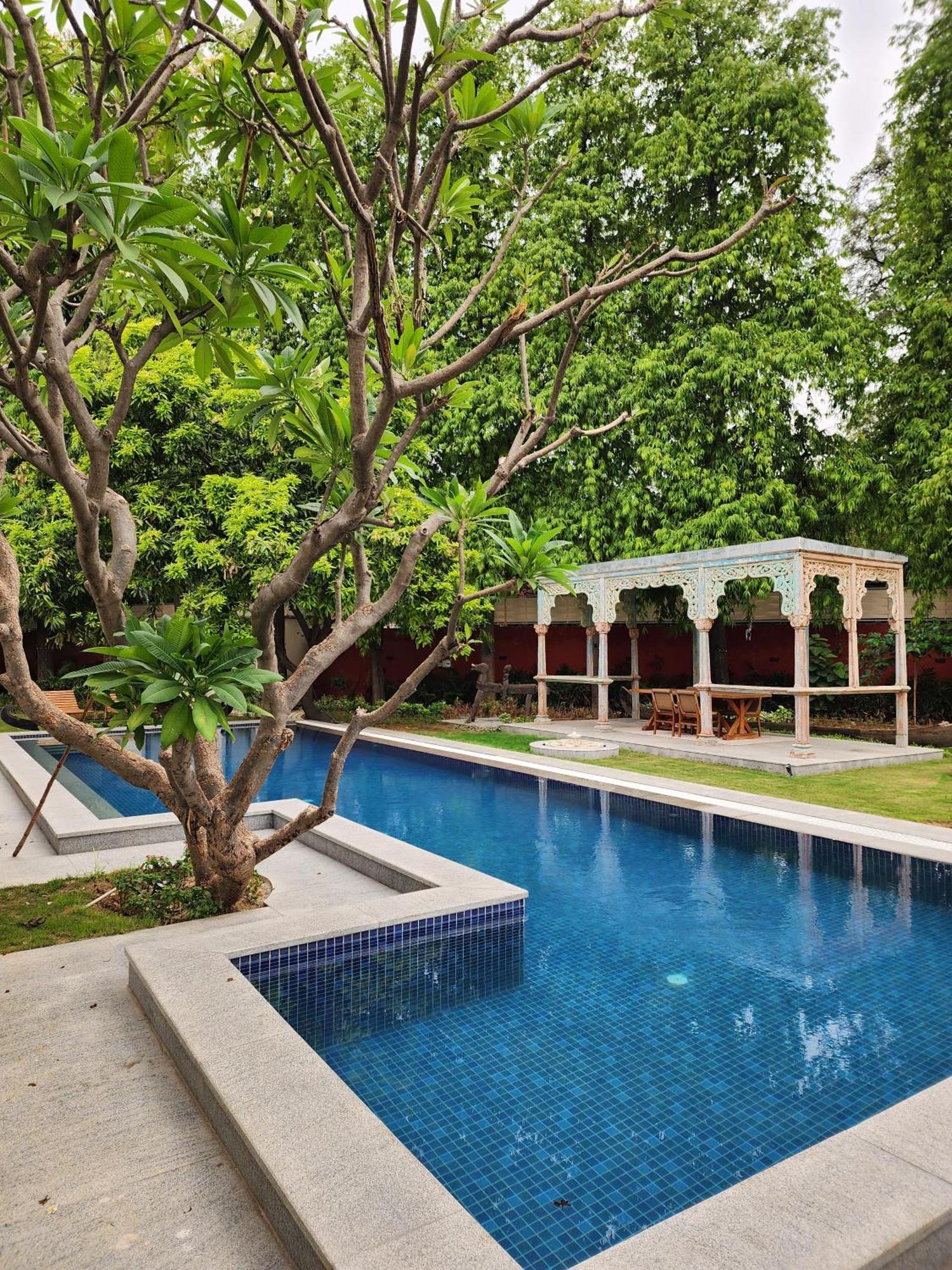 Elivaas Oasis - Luxe 6 Bhk With Pvt Pool