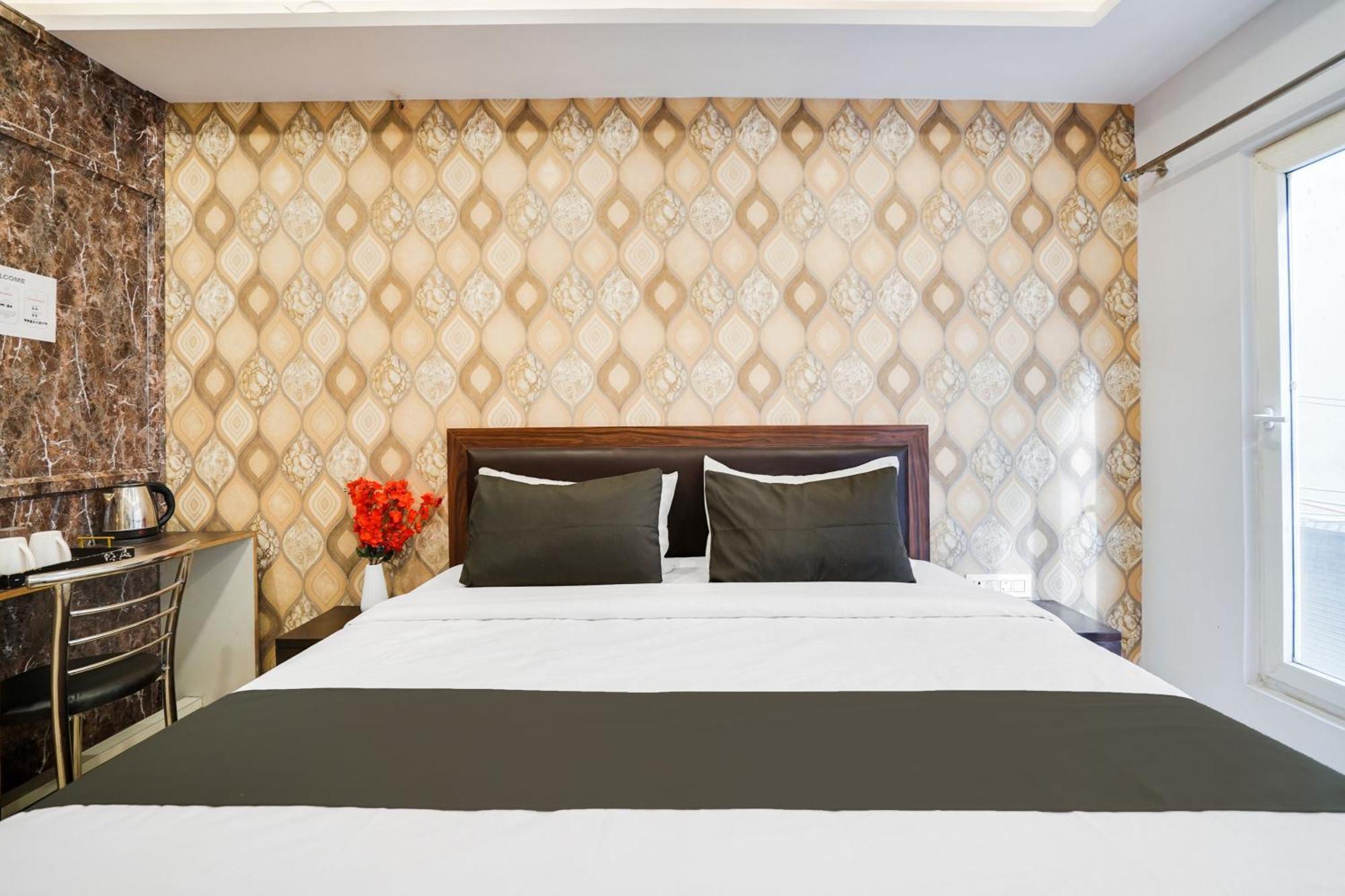 O Devika Hotel 3*