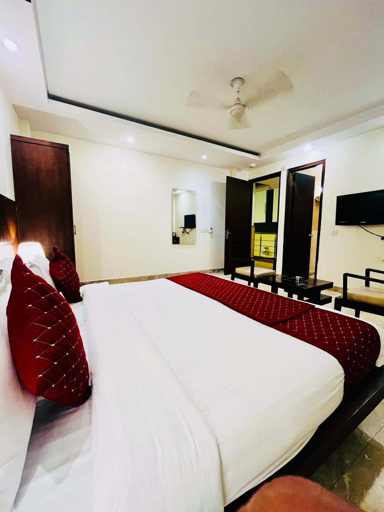 The Paradise In - Near Karol Bagh Metro Station 3* Delhi (National Capital Territory of India)