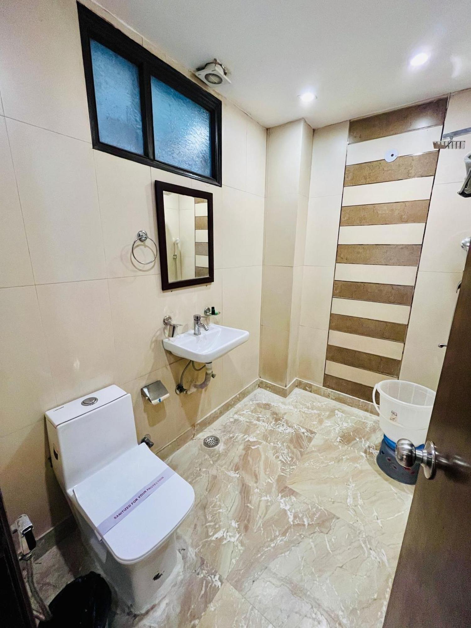 The Paradise In - Near Karol Bagh Metro Station Delhi (National Capital Territory of India)