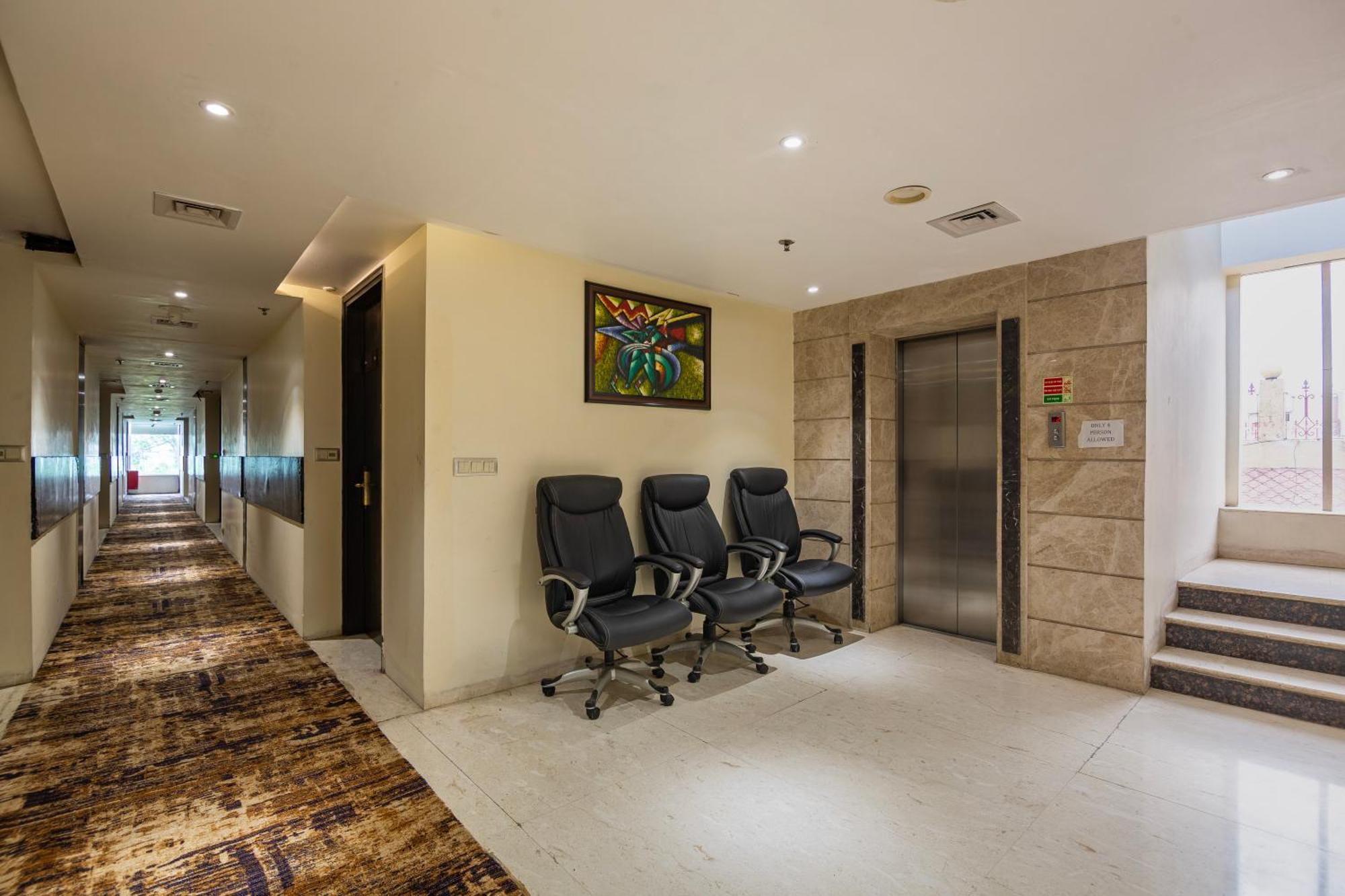 Hotel The Grand Orion - Kailash Colony