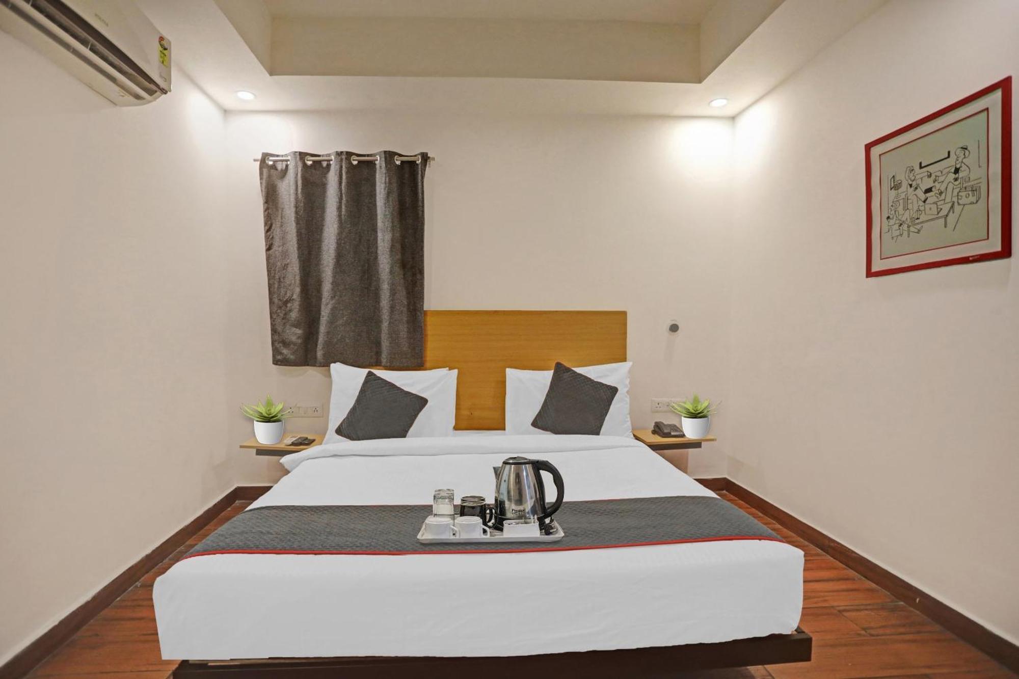 Oyo Townhouse 587 Sector 19 4*