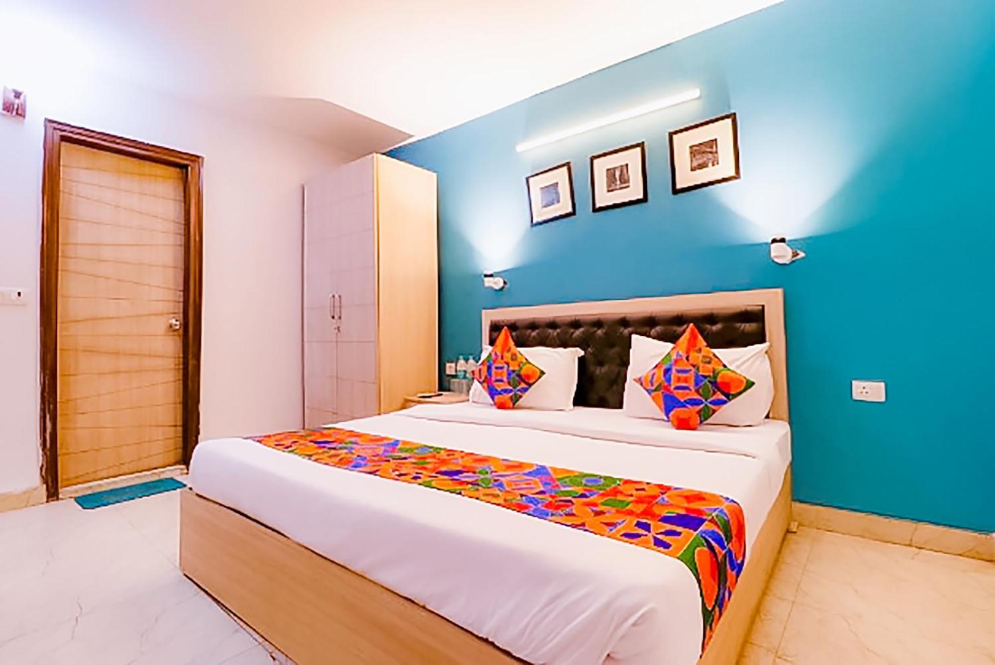 Royal - Vinod Nagar