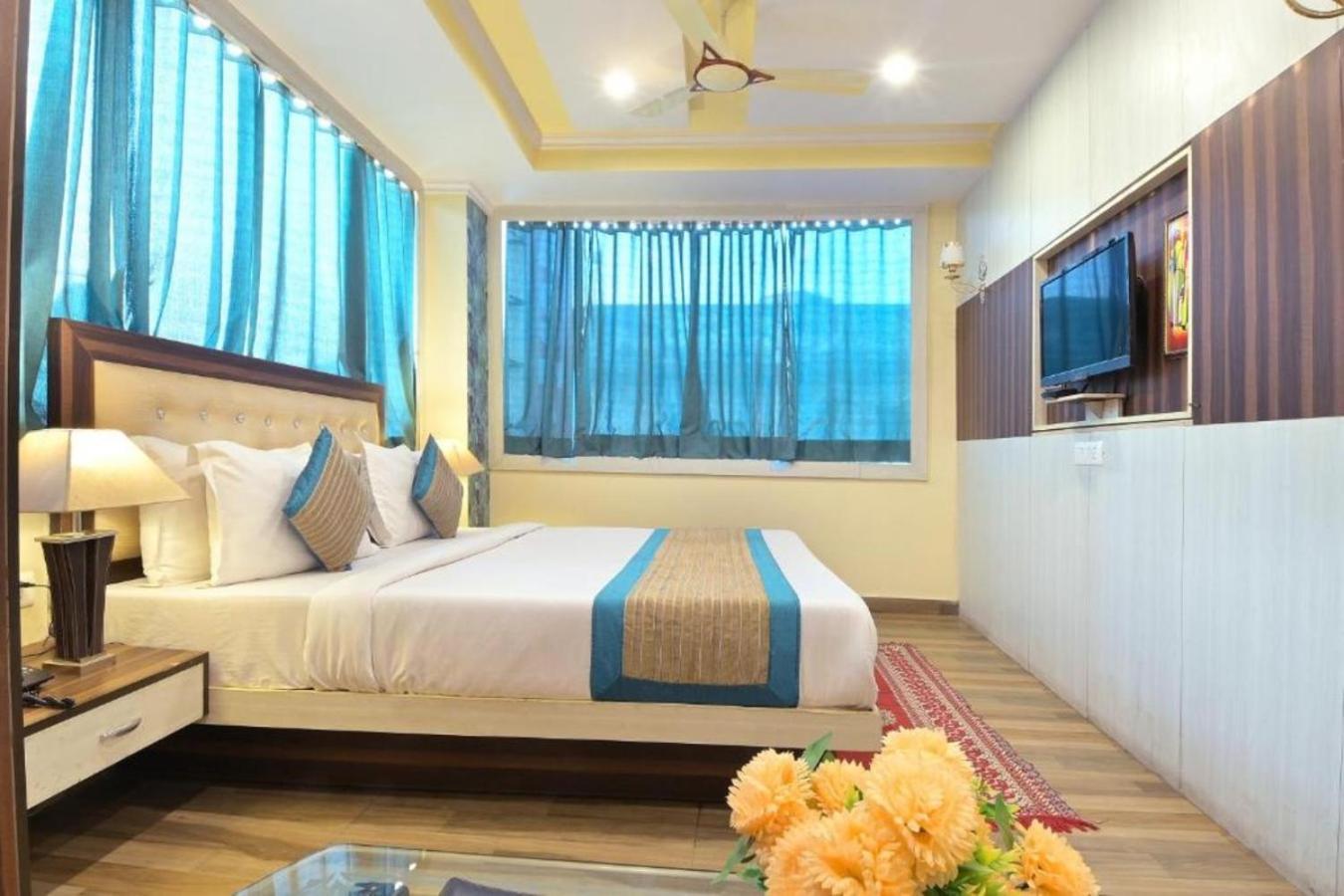 Castle Blue Near Igi Airport Hotel Nova Deli