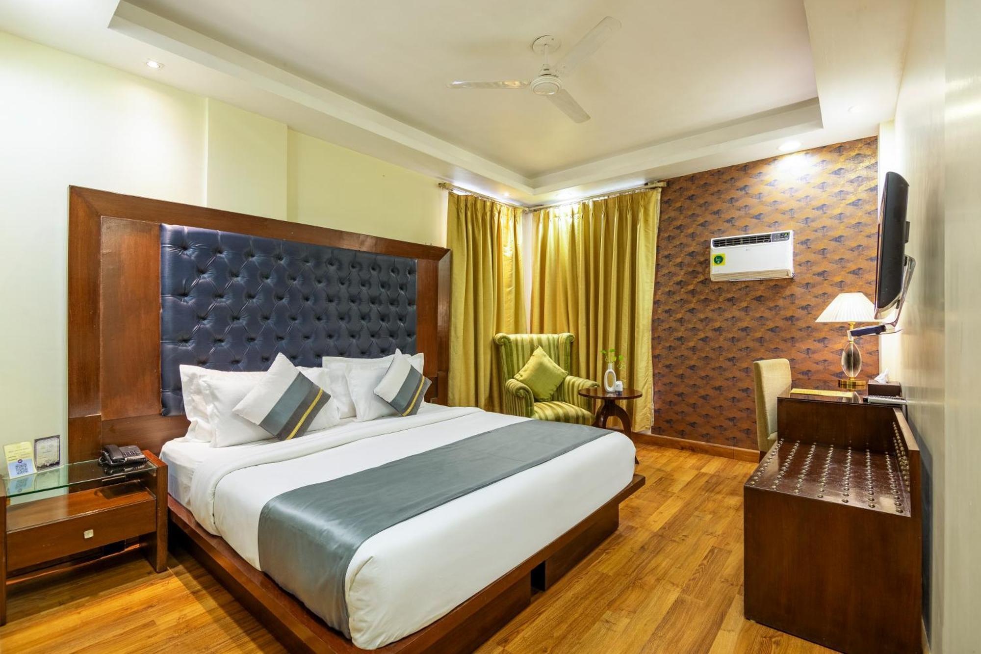 The Grand Orion - Kailash Colony Nova Deli