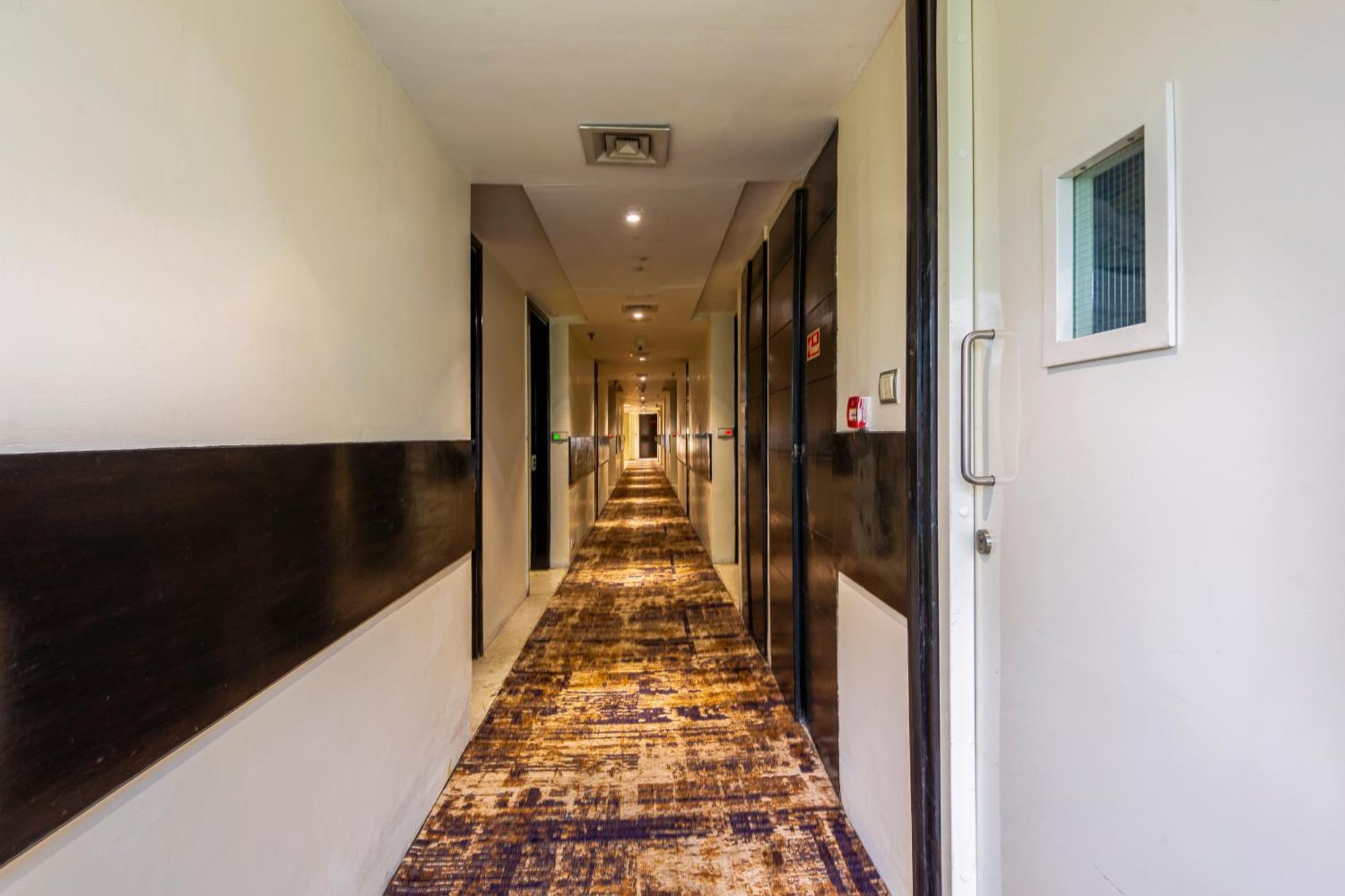 The Grand Orion - Kailash Colony Hotel