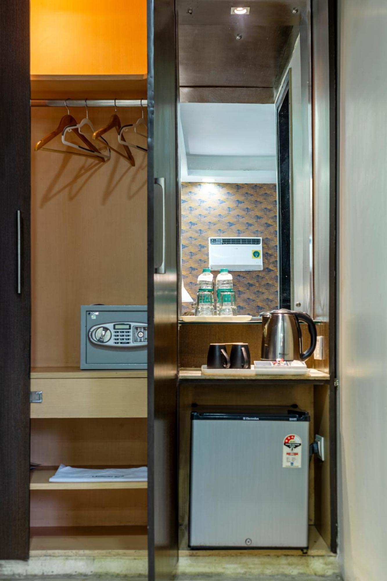 Hotel The Grand Orion - Kailash Colony