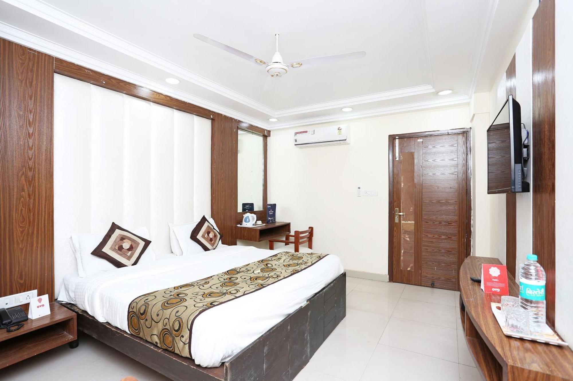 Oyo Flagship F Five Hotel New Delhi