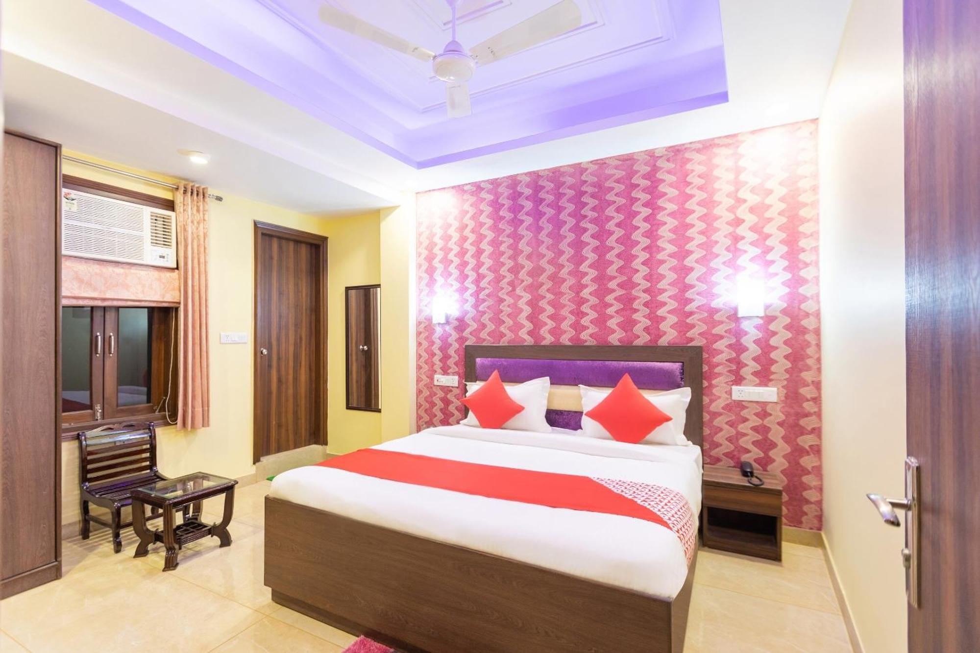 Hotel Super Oyo O Red Stone