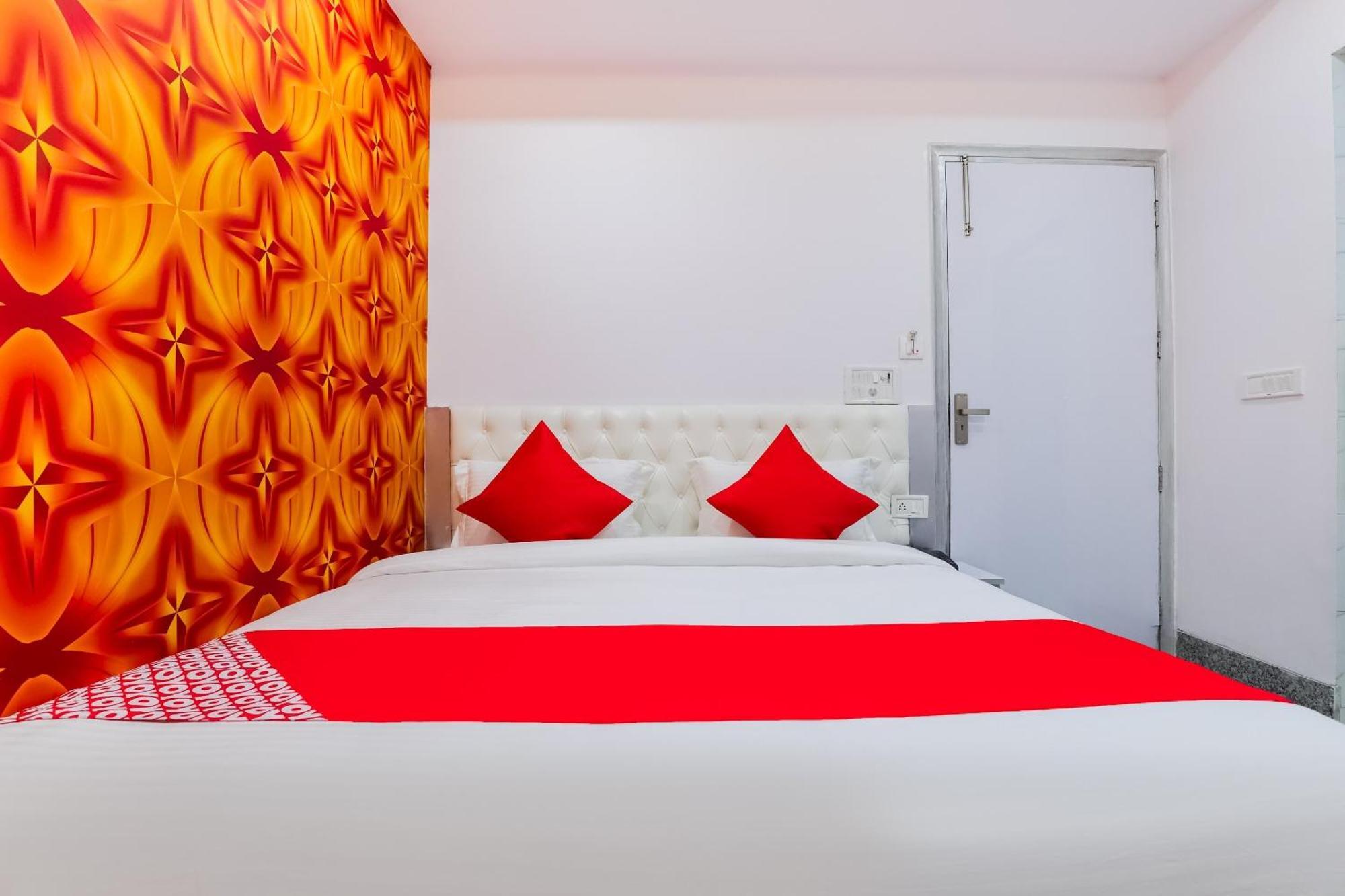 O New Tech India 3* Delhi (National Capital Territory of India)
