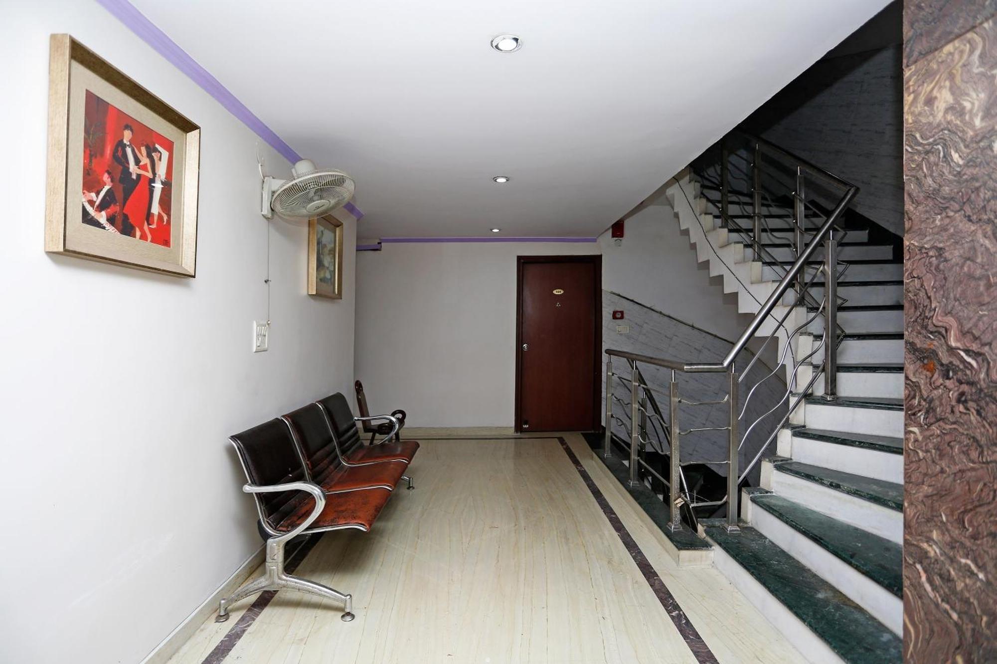 O Mid Town Hotel Delhi (National Capital Territory of India)