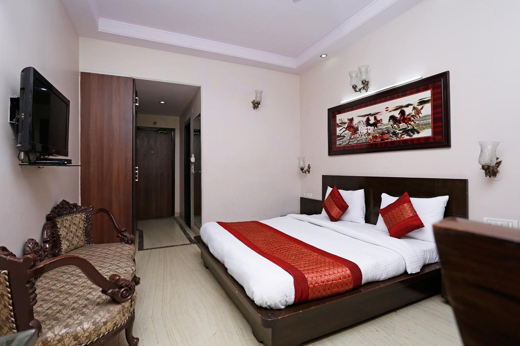 O Mid Town Hotel Delhi (National Capital Territory of India)