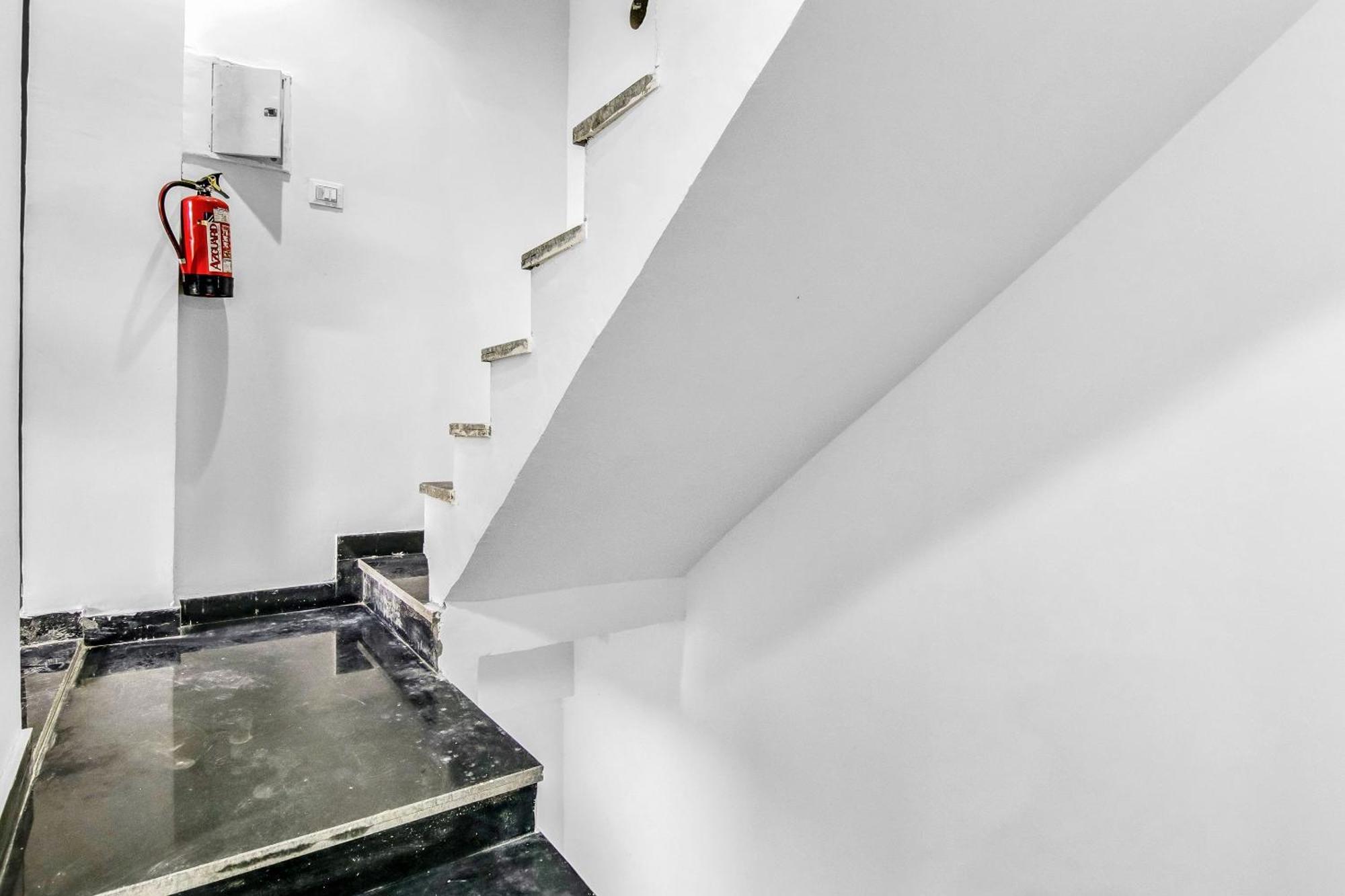 Flagship Secret Mirage Near Rithala Metro Station 4* New Delhi