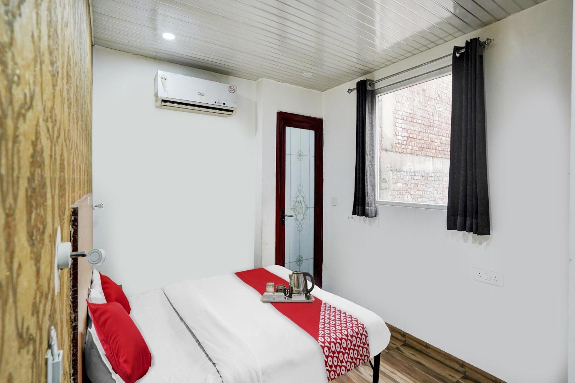 O R K Residency Near Jhilmil Metro Station 4* New Delhi