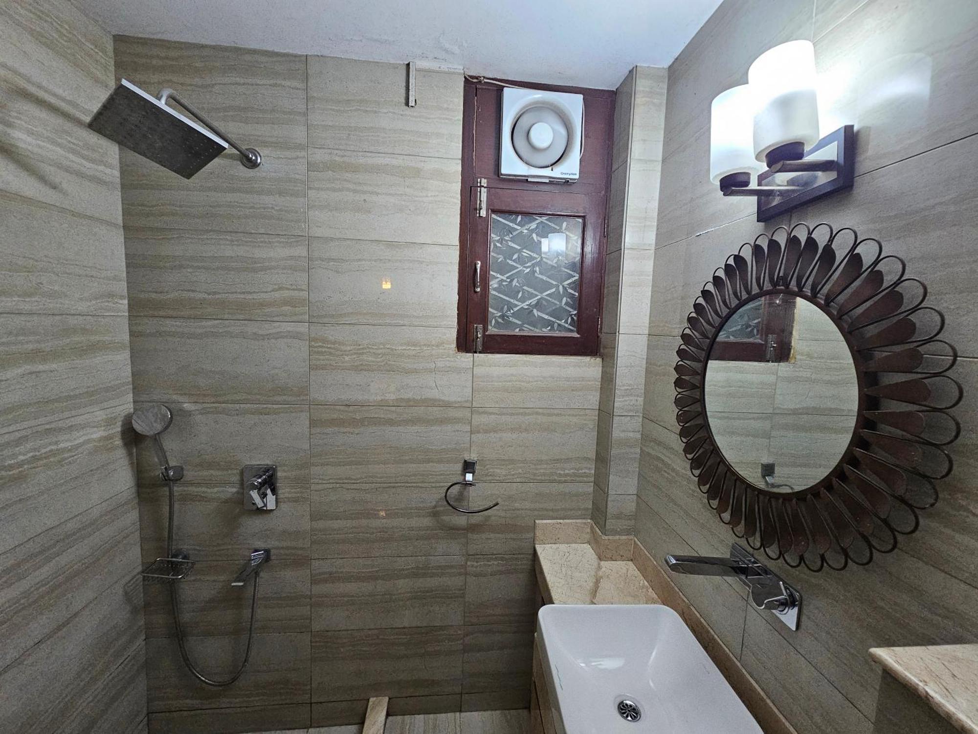 Deer Park Luxury * New Delhi