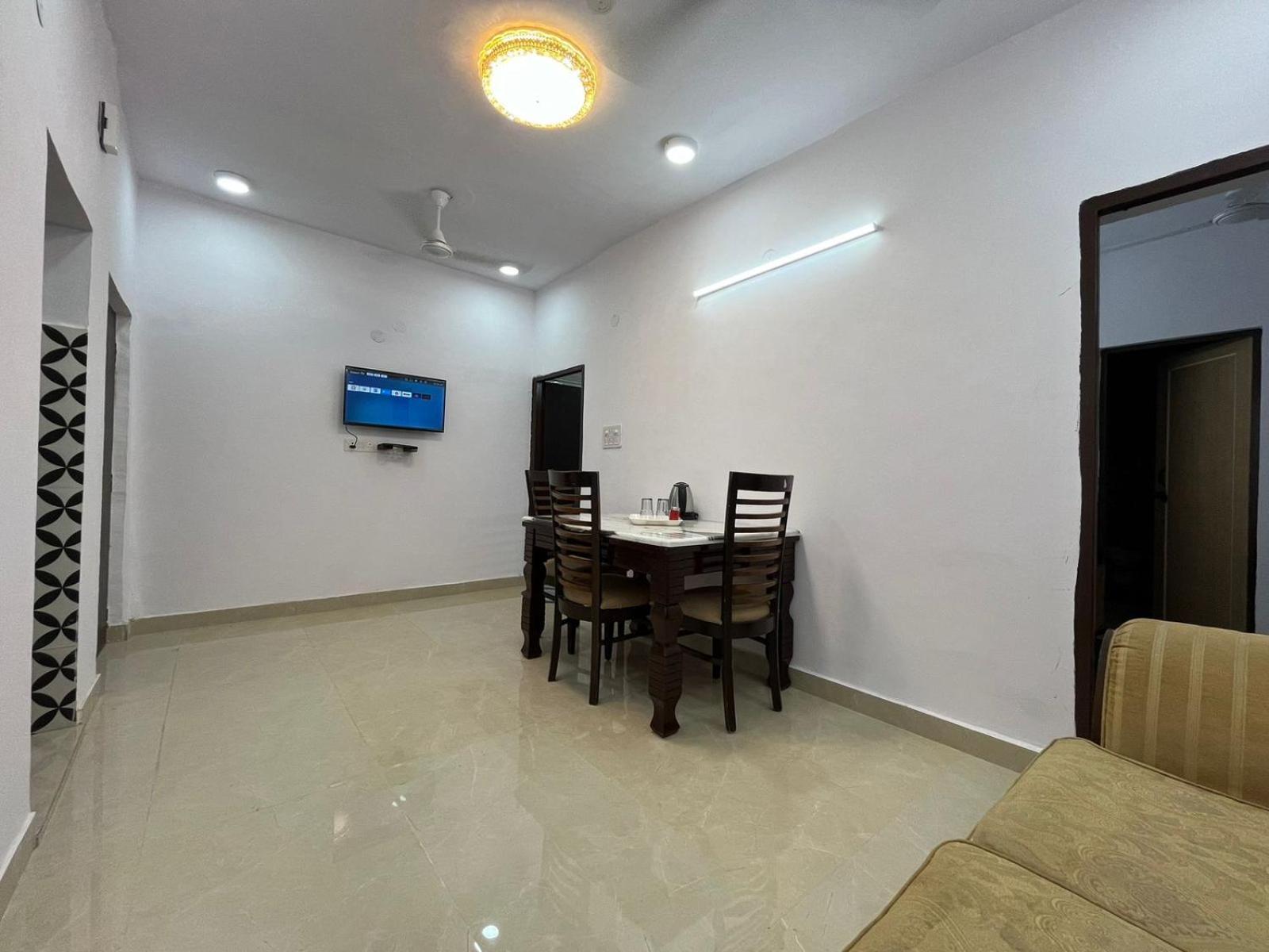 Fortune Service 1bhk,l-73a Saket Apartment New Delhi