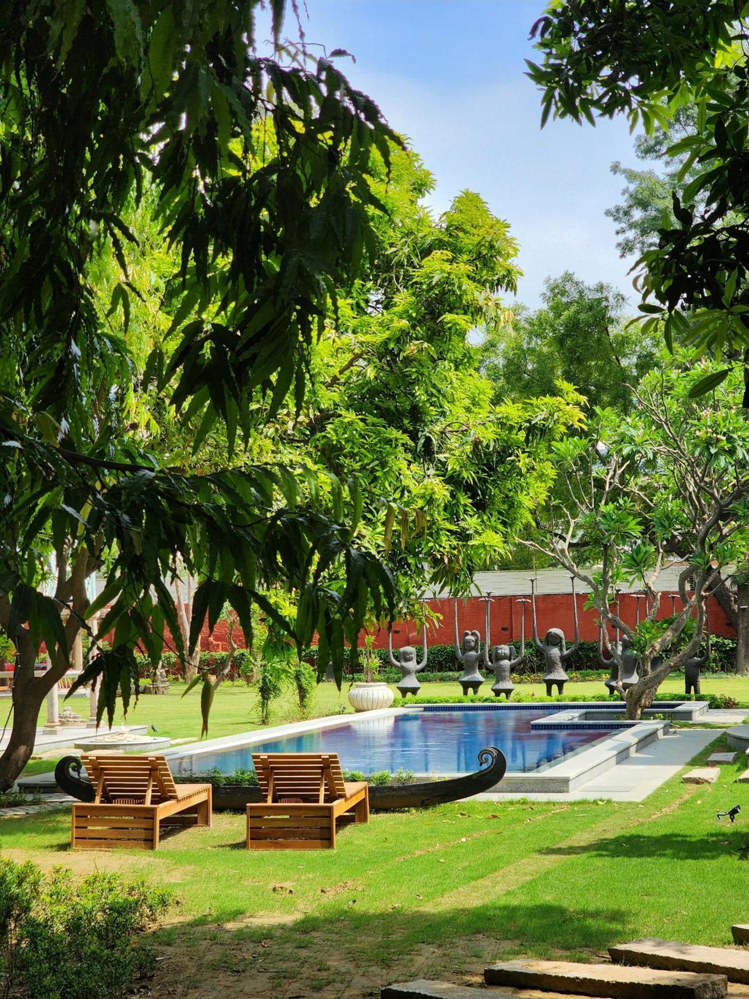Elivaas Oasis - Luxe 6 Bhk With Pvt Pool New Delhi