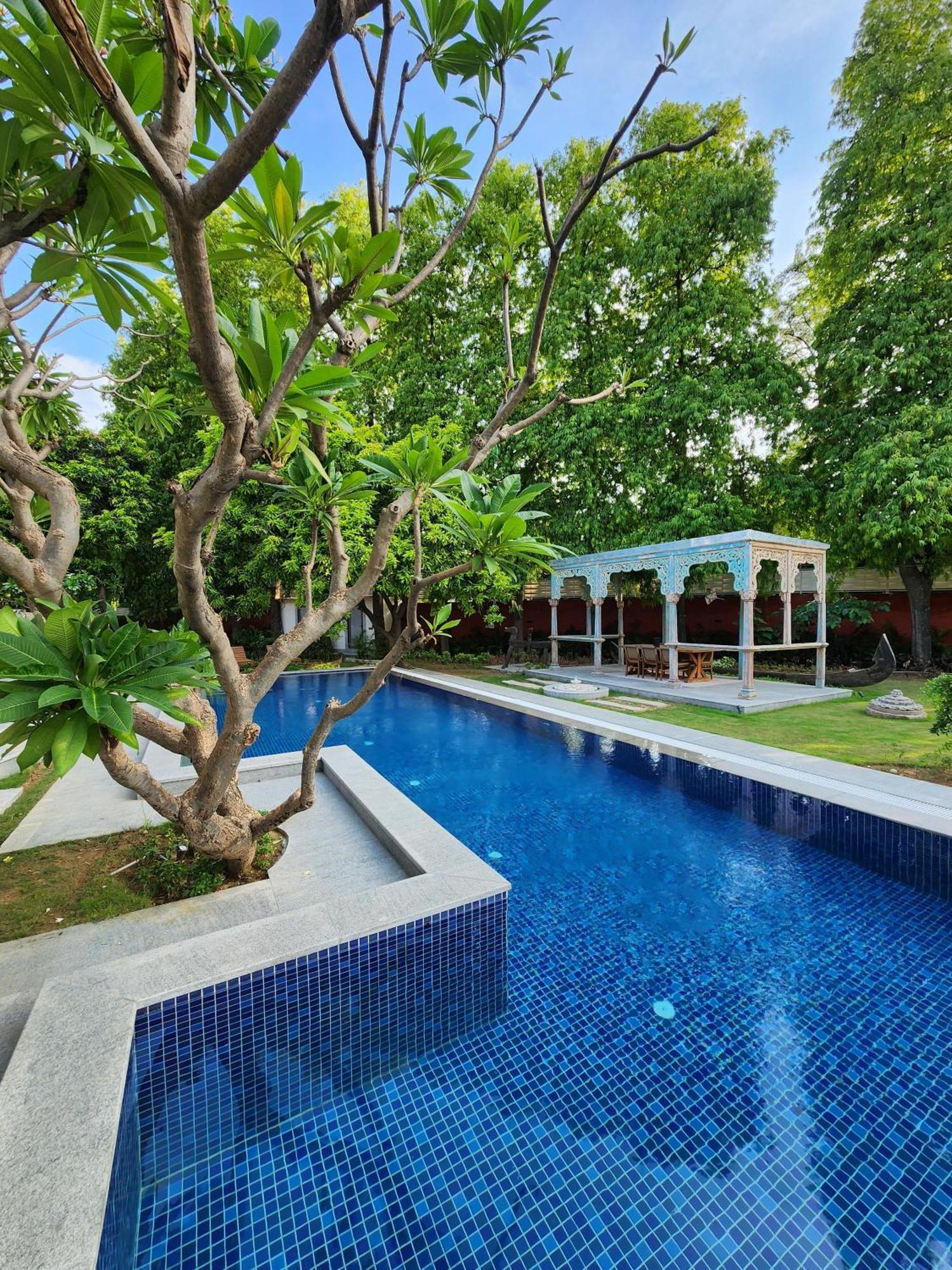 Villa Elivaas Oasis - Luxe 6 Bhk With Pvt Pool