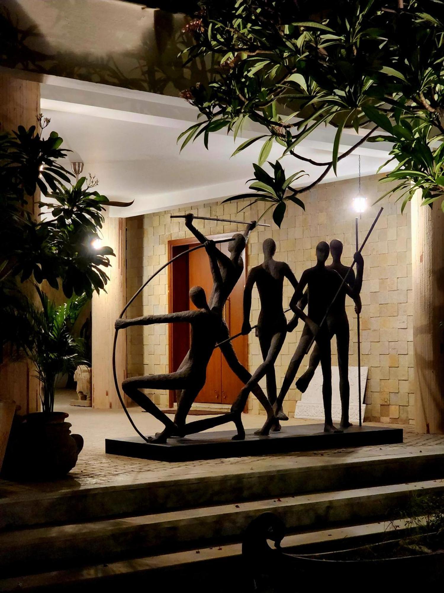 Elivaas Oasis - Luxe 6 Bhk With Pvt Pool Villa New Delhi